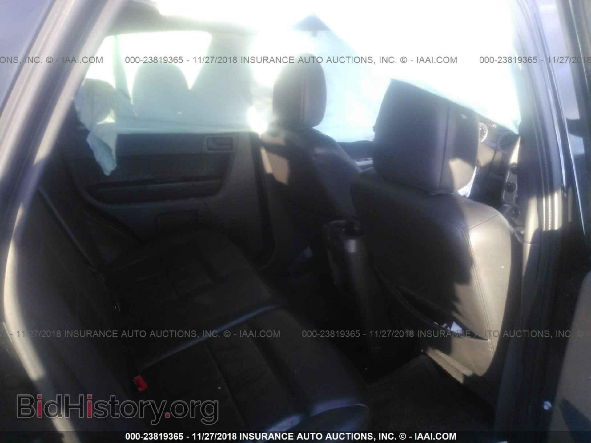 2012 Ford Escape - VIN: 1FMCU9D76CKA16558 - Photo 8
