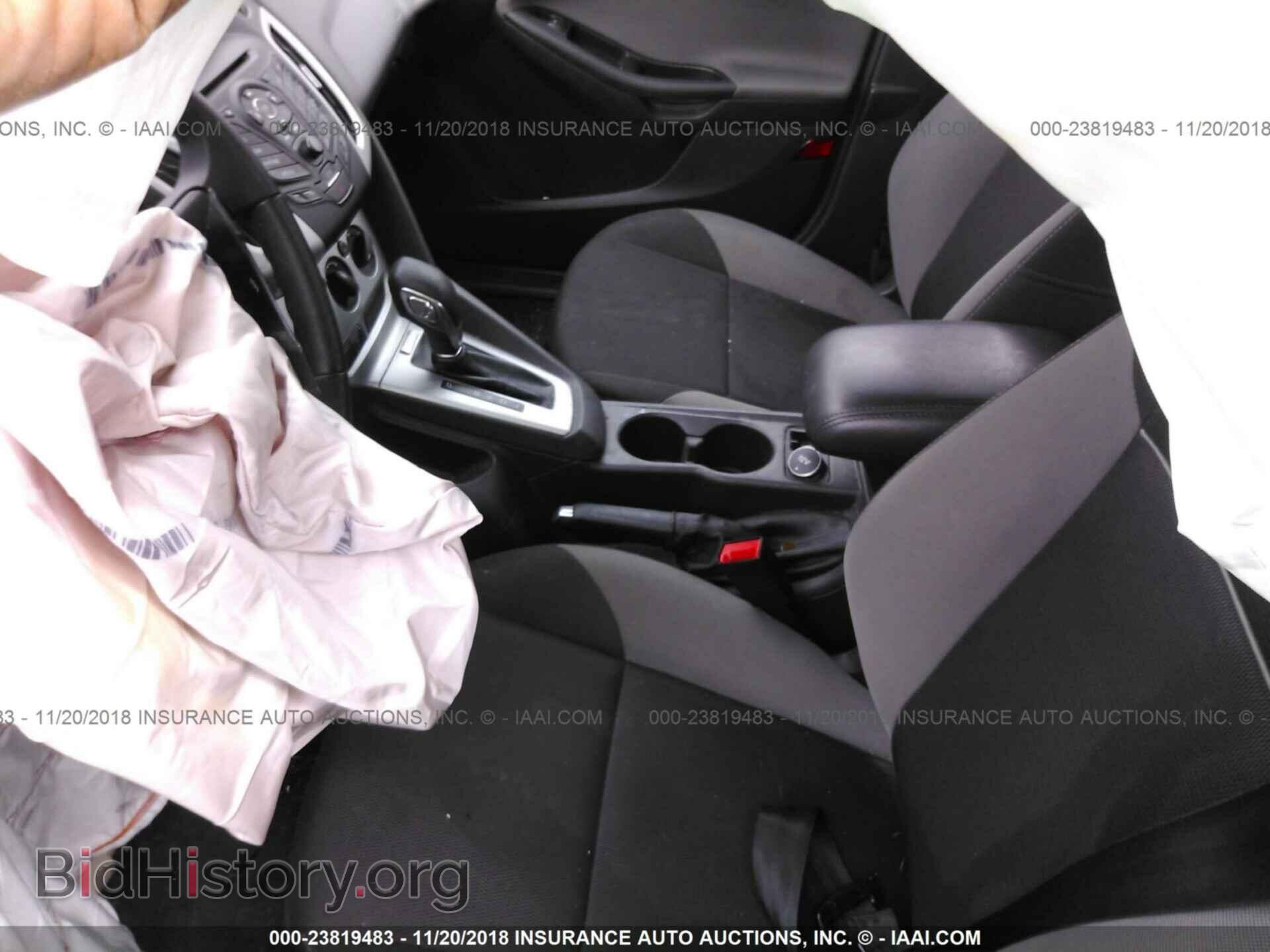 2014 Ford Focus - VIN: 1FADP3K21EL386565 - Photo 5