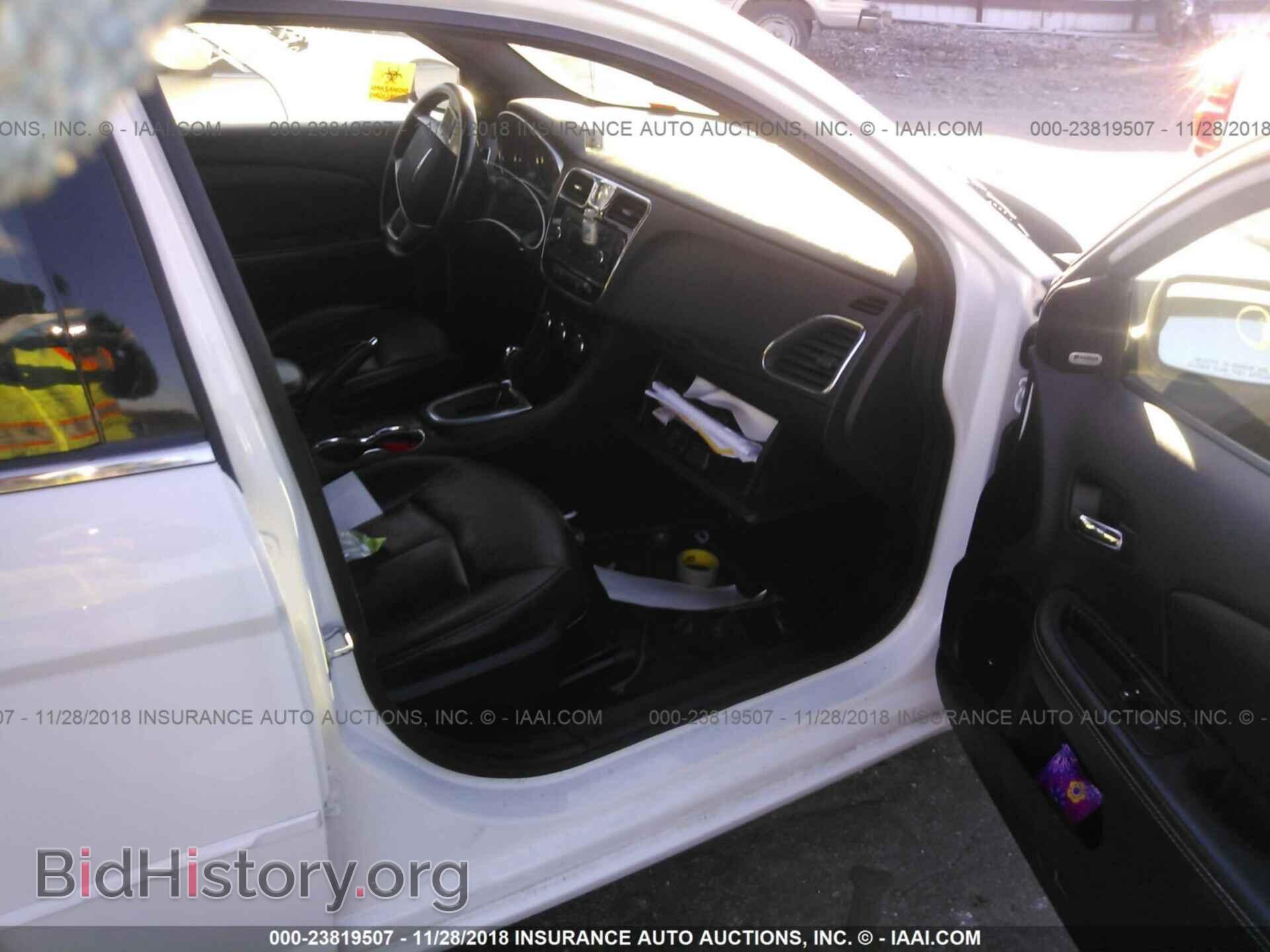 2013 CHRYSLER 200 - VIN: 1C3CCBCG1DN635962 - Фото 5