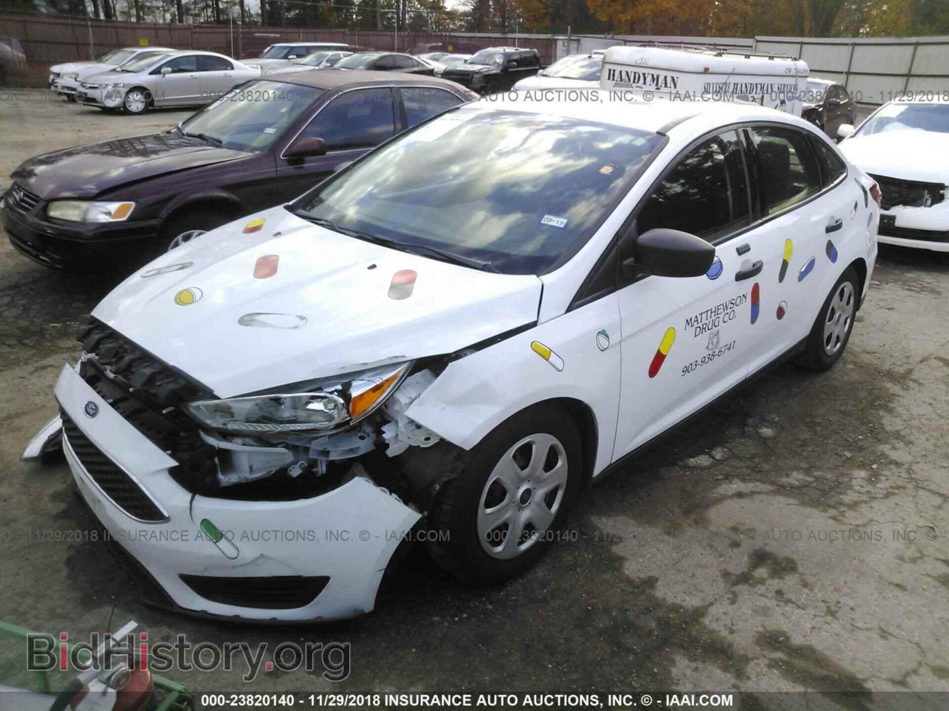 2016 Ford Focus - VIN: 1FADP3E28GL391292 - Фото 2