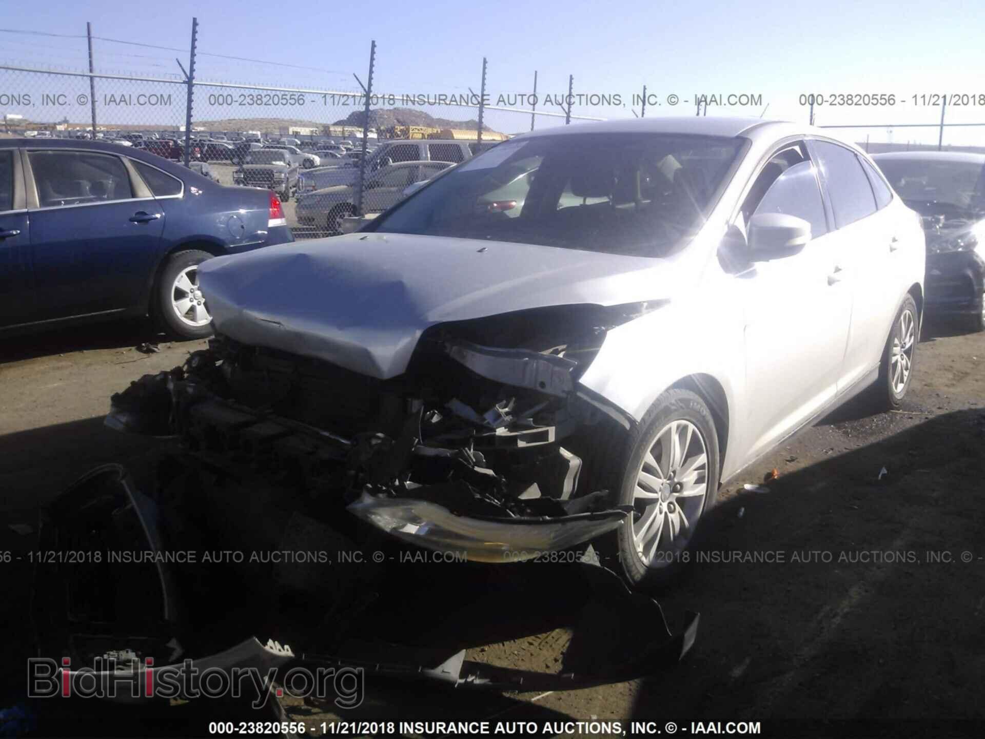 2012 Ford Focus - VIN: 1FAHP3H26CL291313 - Фото 2