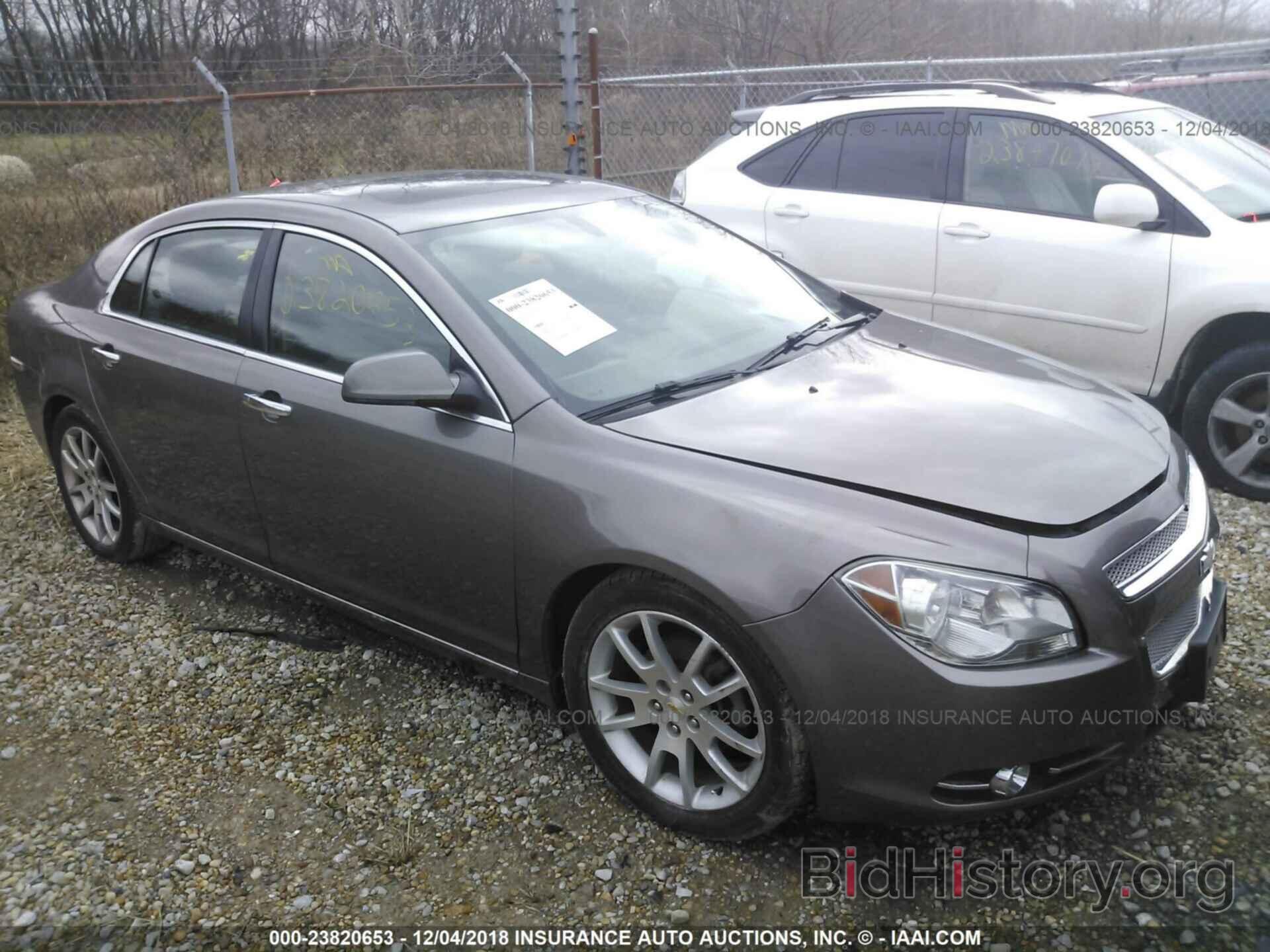 Photo 1G1ZE5E71BF209820 - CHEVROLET MALIBU 2011