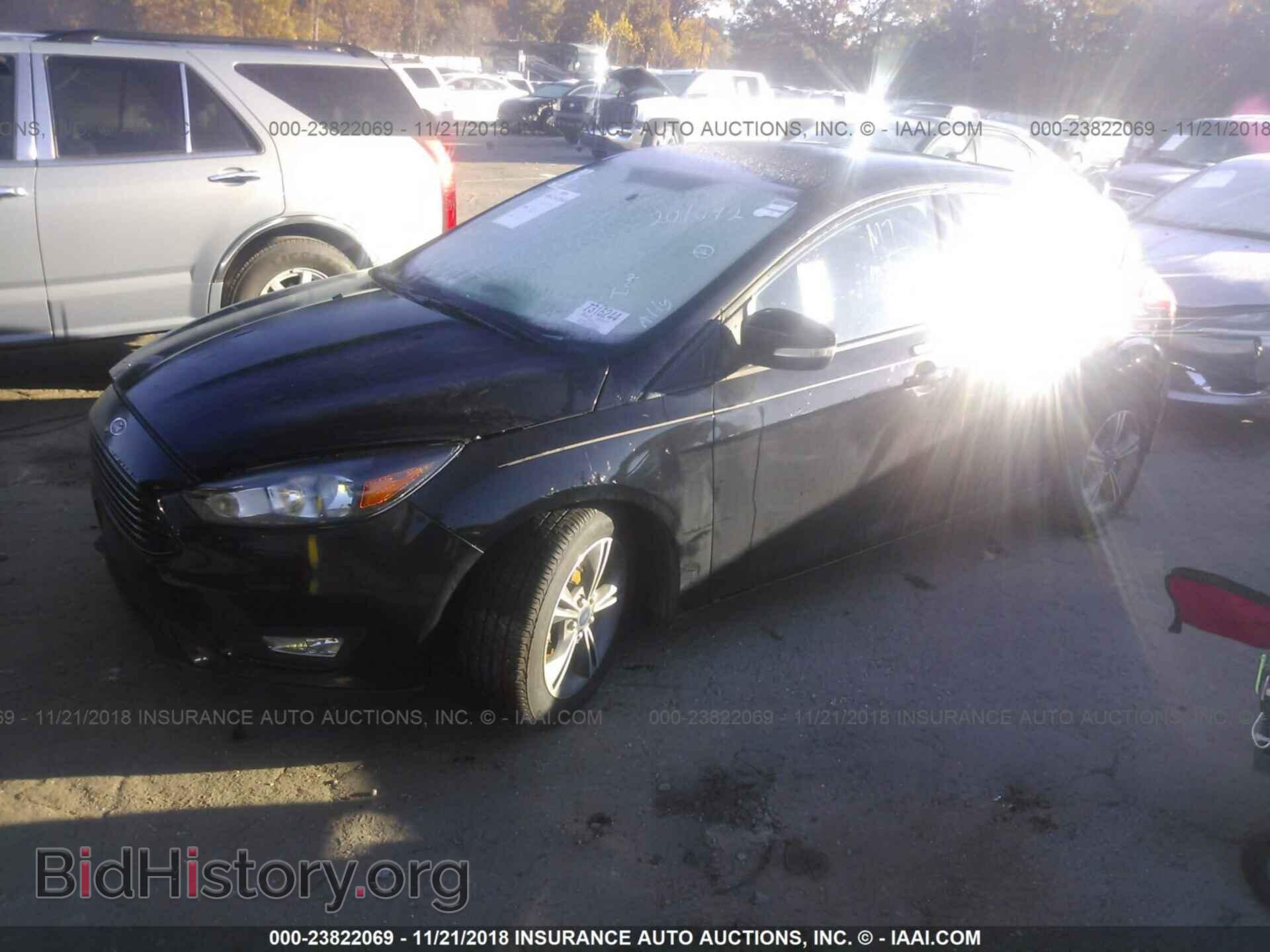 2016 Ford Focus - VIN: 1FADP3KE7GL201092 - Фото 2