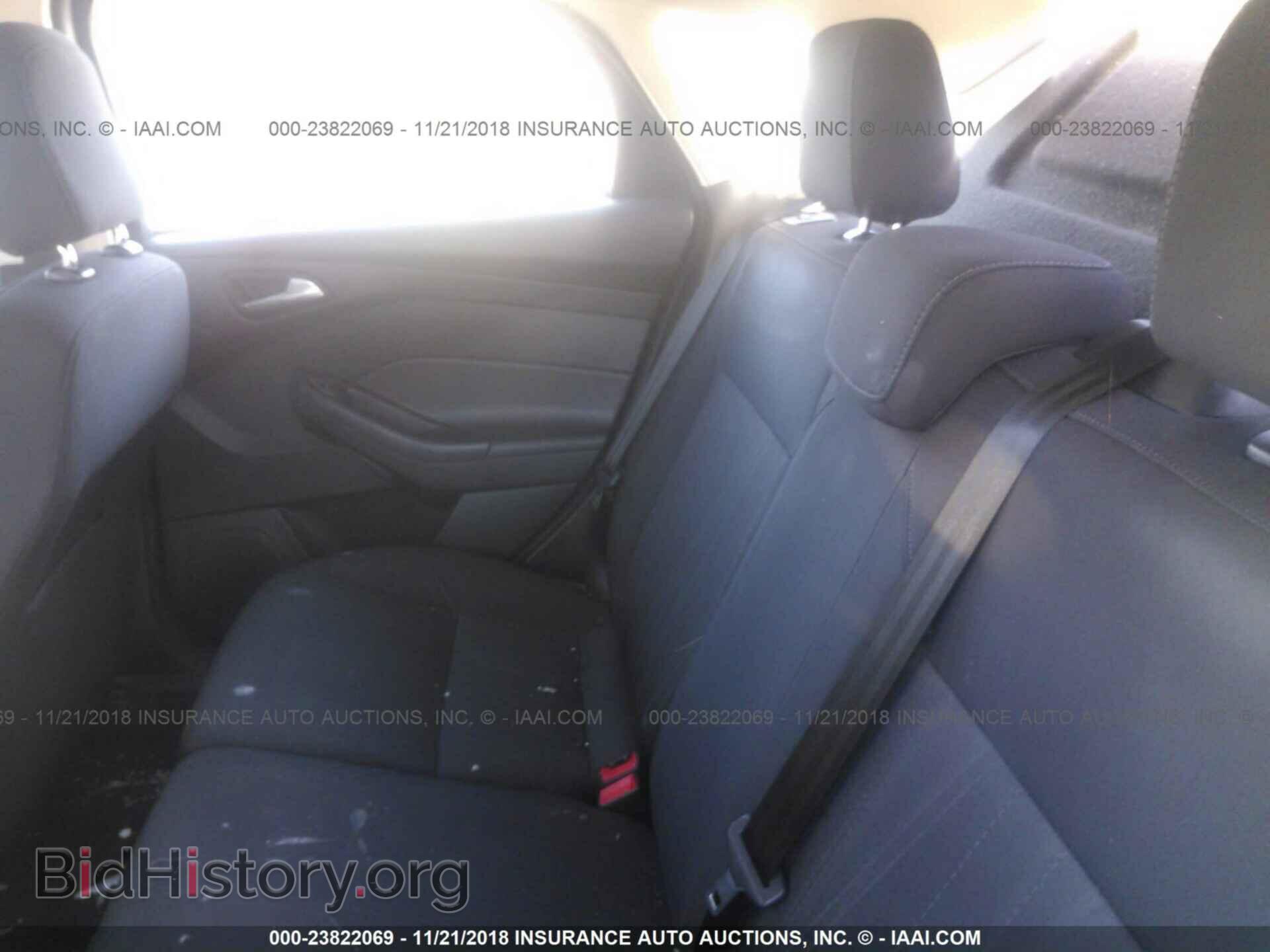 2016 Ford Focus - VIN: 1FADP3KE7GL201092 - Фото 8