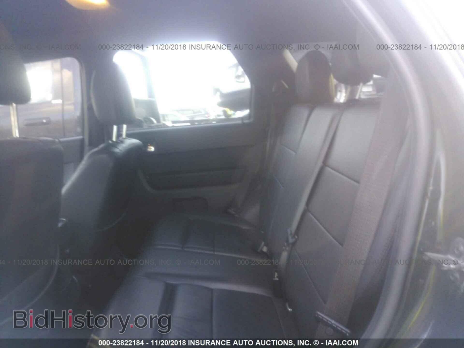 2011 Ford Escape - VIN: 1FMCU0E75BKA76307 - Photo 8