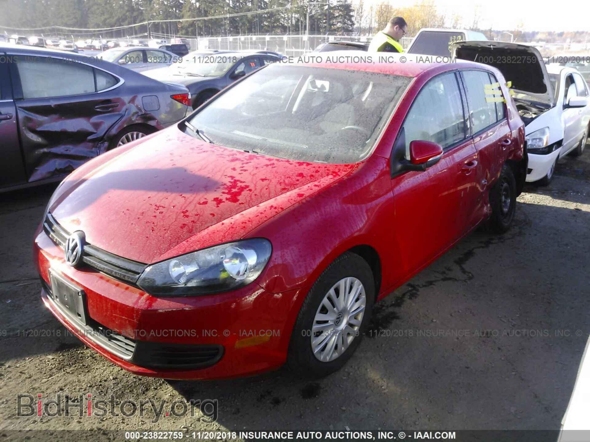 2012 Volkswagen Golf - VIN: WVWDB7AJ5CW213622 - Фото 2