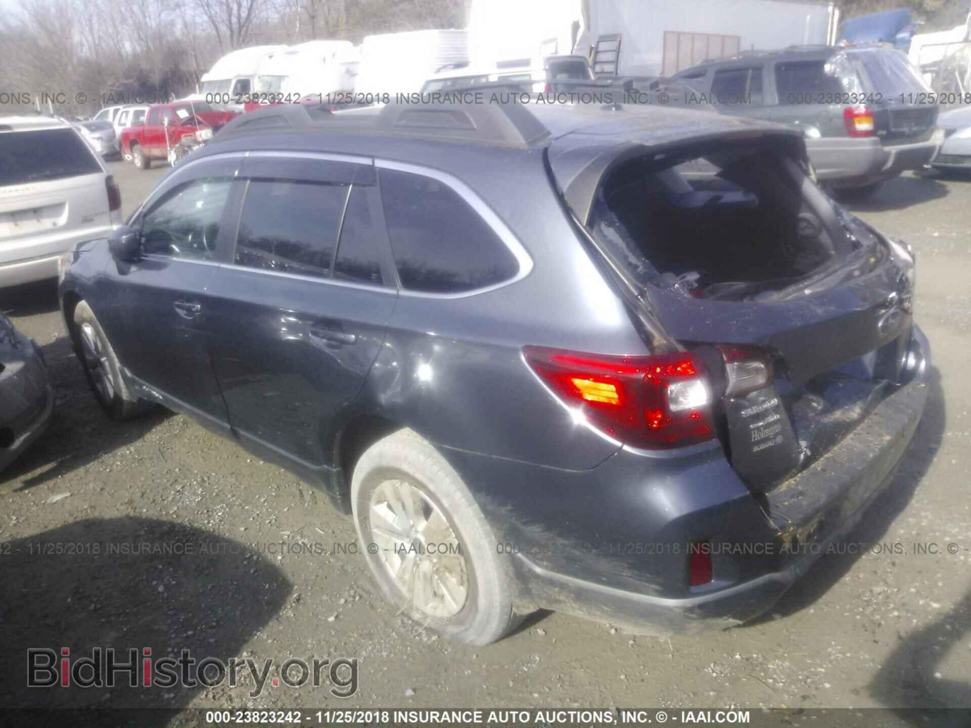 2015 Subaru Outback - VIN: 4S4BSACC0F3204802 - Photo 3