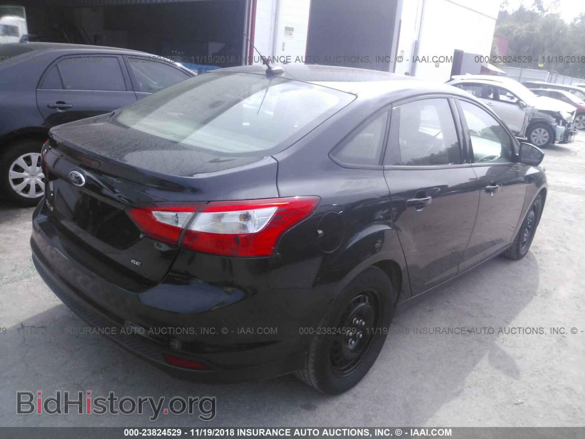 2012 Ford Focus - VIN: 1FAHP3F28CL166669 - Фото 4