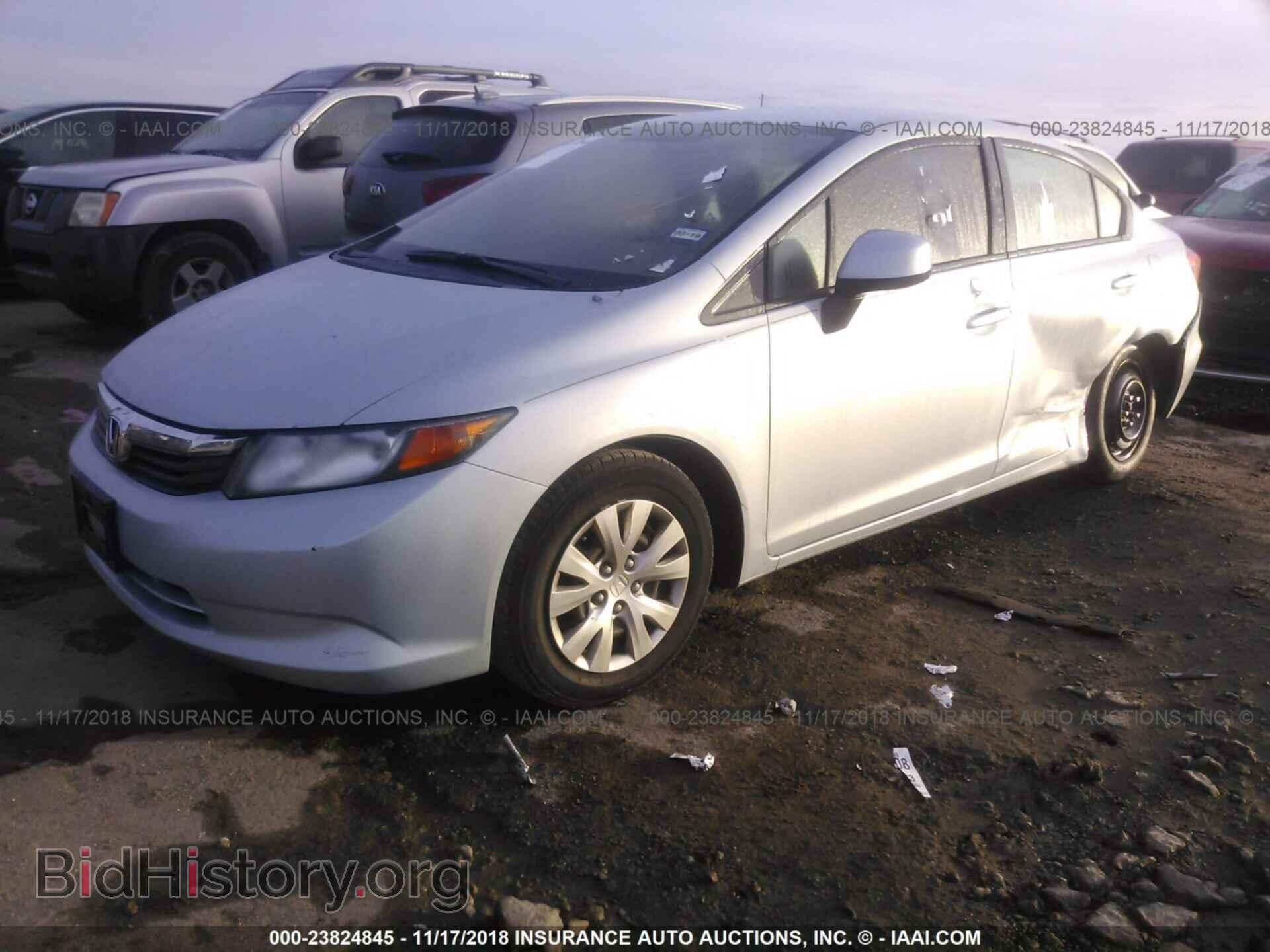 2012 Honda Civic - VIN: 2HGFB2F50CH591287 - Photo 2