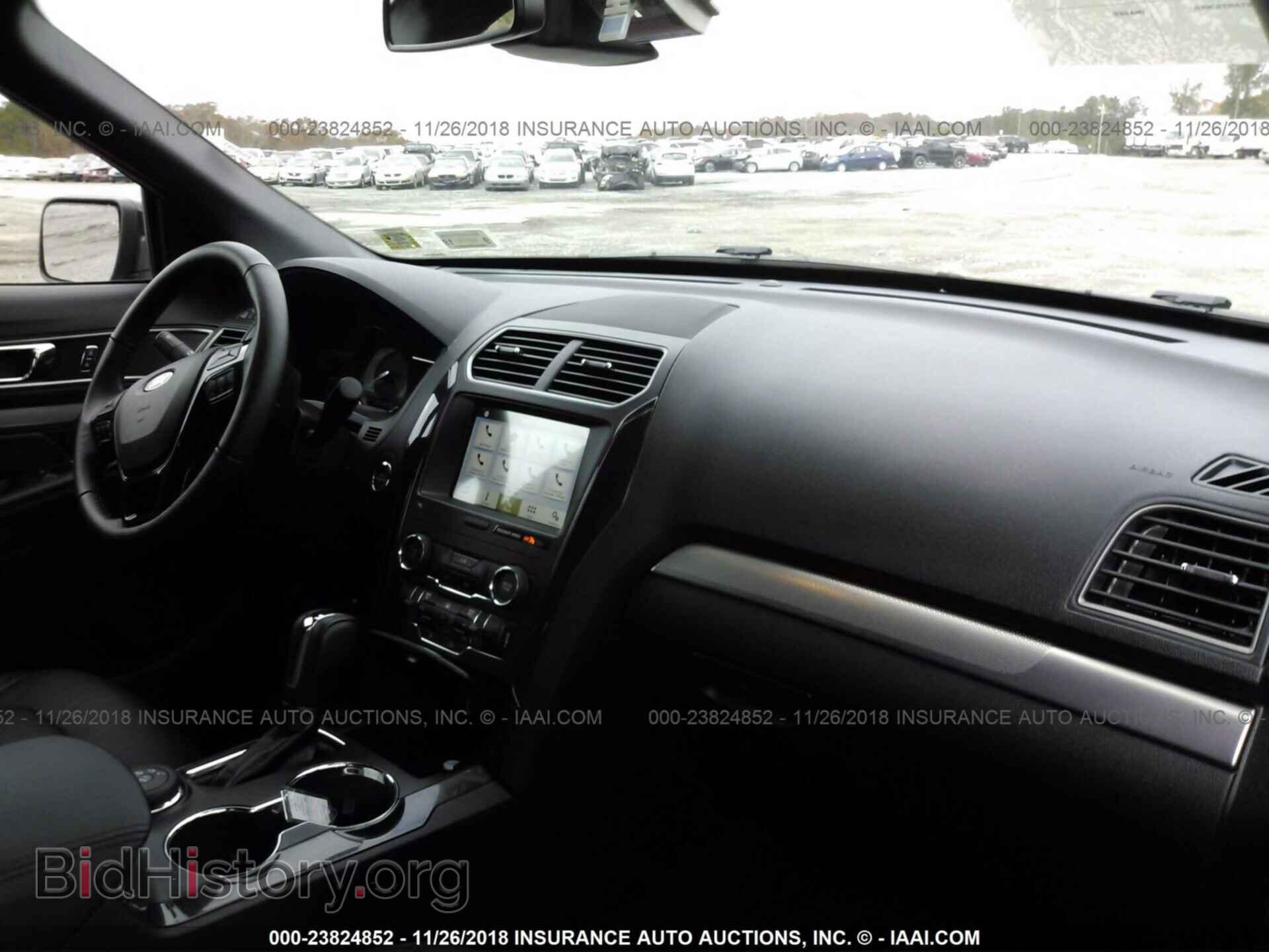 2018 Ford Explorer - VIN: 1FM5K8D85JGB81504 - Photo 5