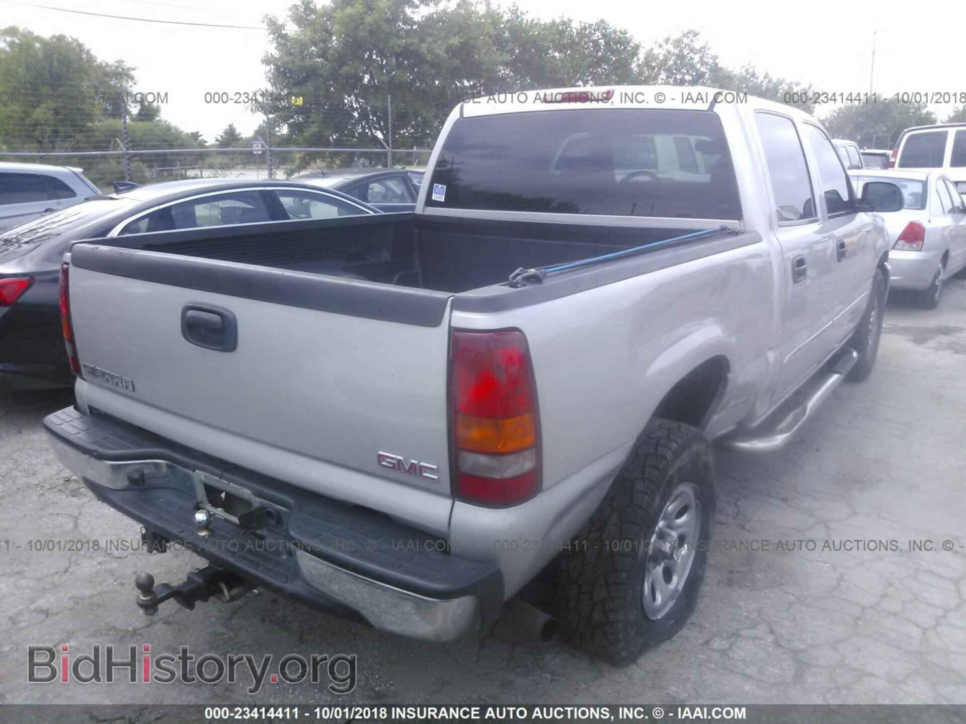 2007 GMC NEW SIERRA - VIN: 2GTEC13VX71134717 - Фото 4