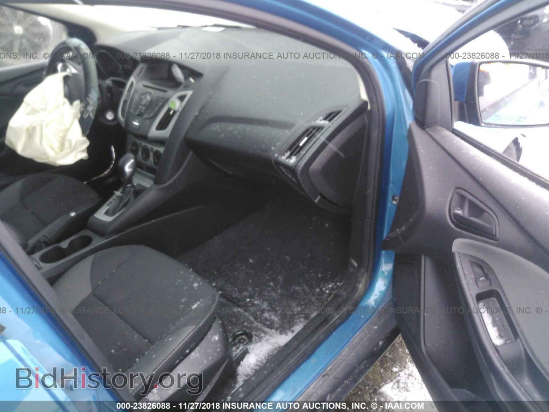 2012 Ford Focus - VIN: 1FAHP3K27CL271371 - Photo 5