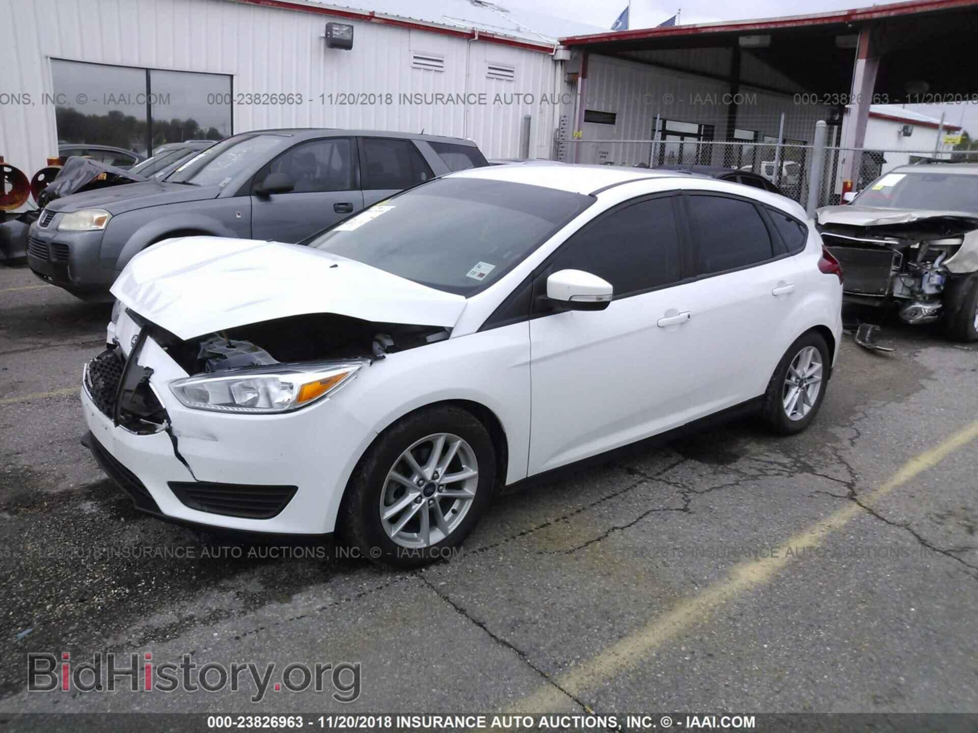 2016 Ford Focus - VIN: 1FADP3K2XGL230950 - Фото 2