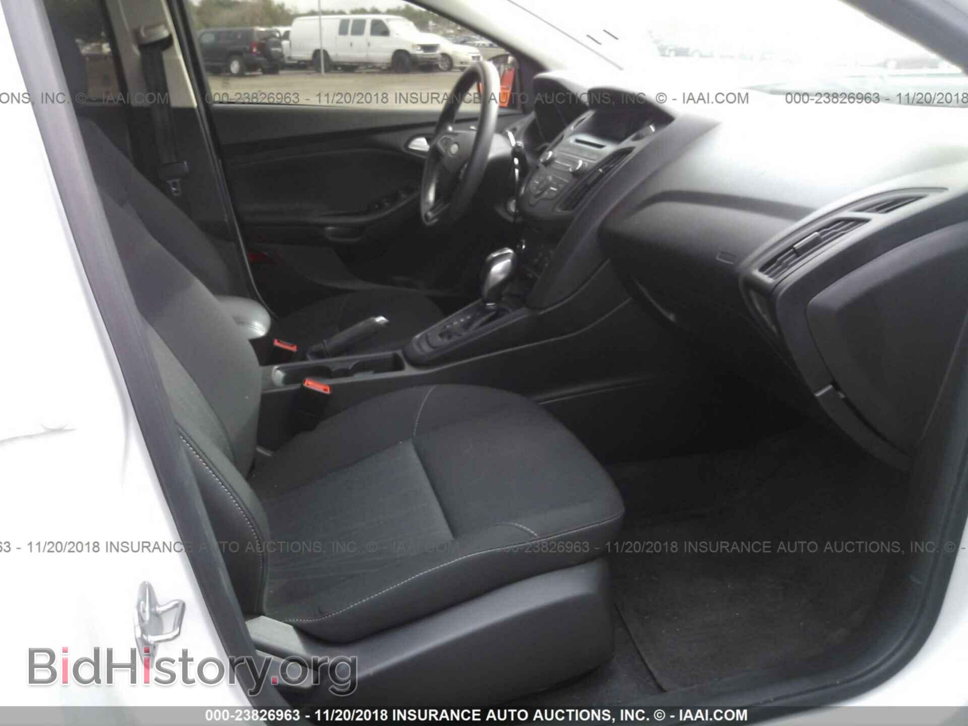 2016 Ford Focus - VIN: 1FADP3K2XGL230950 - Фото 5