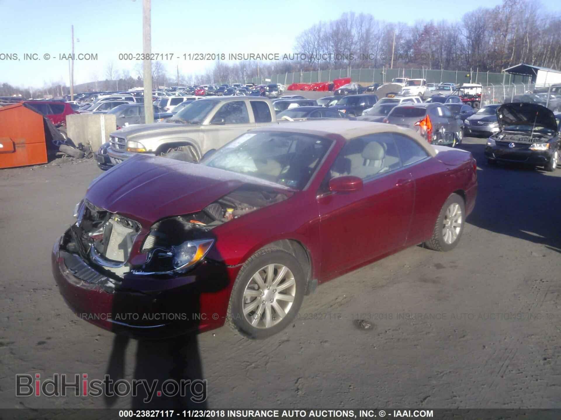 2013 Chrysler 200 - VIN: 1C3BCBEB8DN511510 - Photo 2