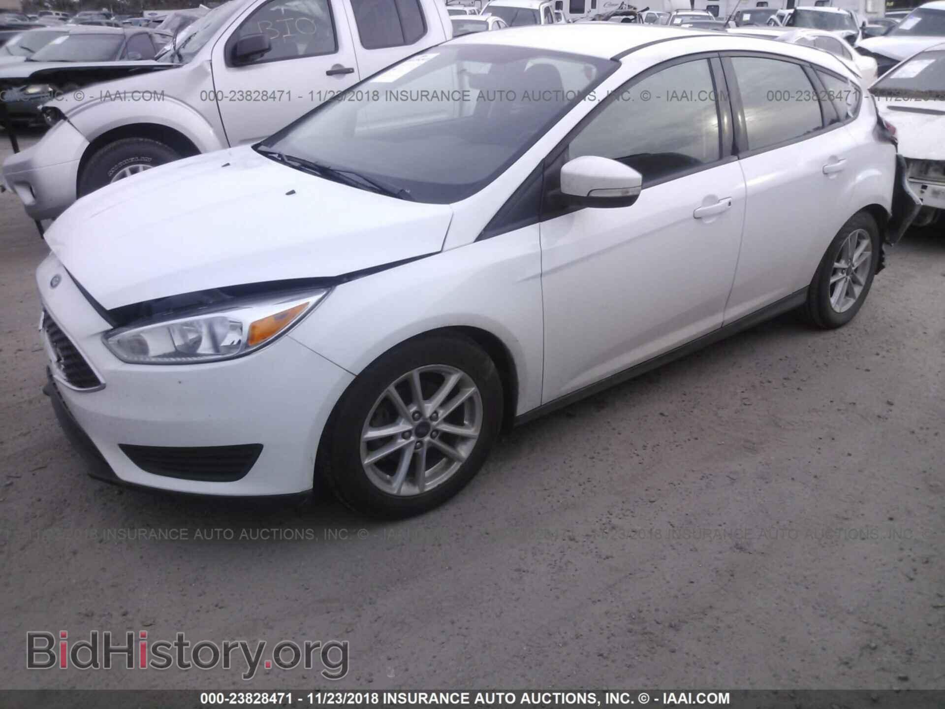 2016 Ford Focus - VIN: 1FADP3K27GL301828 - Фото 2