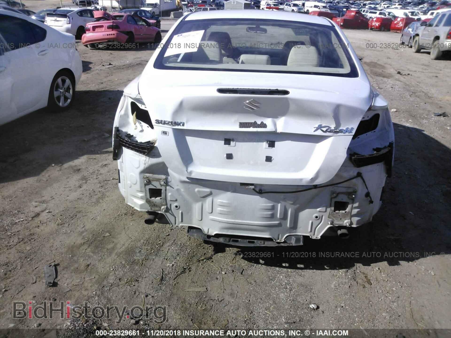 2011 Suzuki Kizashi - VIN: JS2RE9A11B6110078 - Фото 6