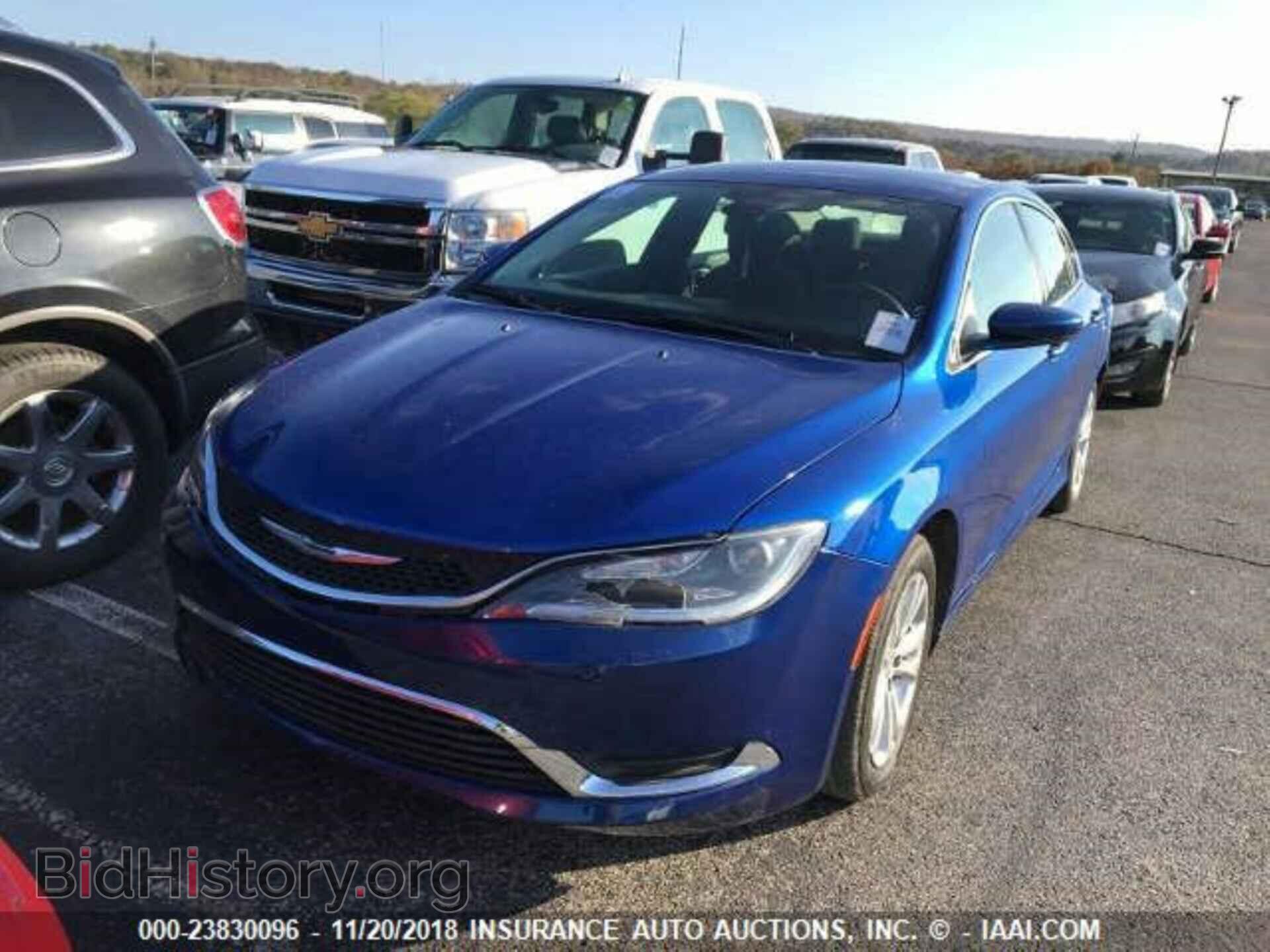 2015 Chrysler 200 - VIN: 1C3CCCAB4FN614247 - Photo 2