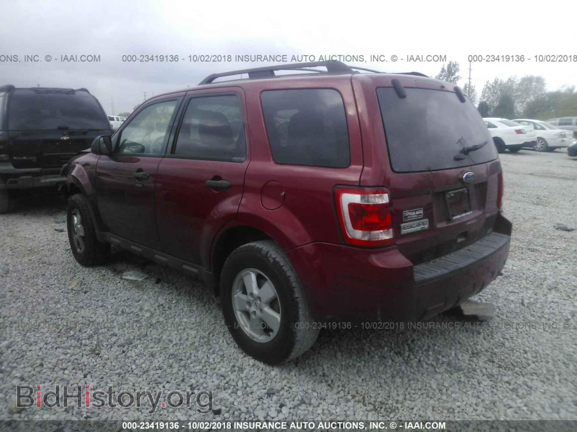 2011 FORD ESCAPE - VIN: 1FMCU0D76BKB52165 - Photo 3