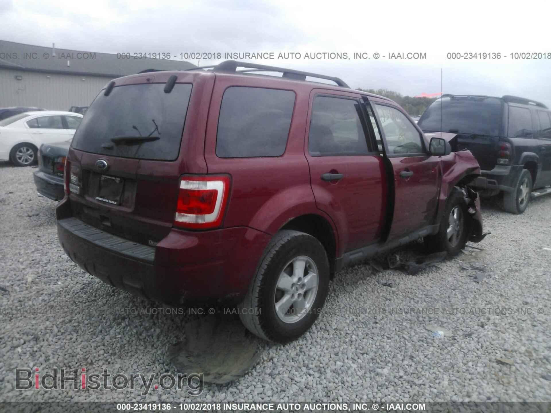 2011 FORD ESCAPE - VIN: 1FMCU0D76BKB52165 - Photo 4