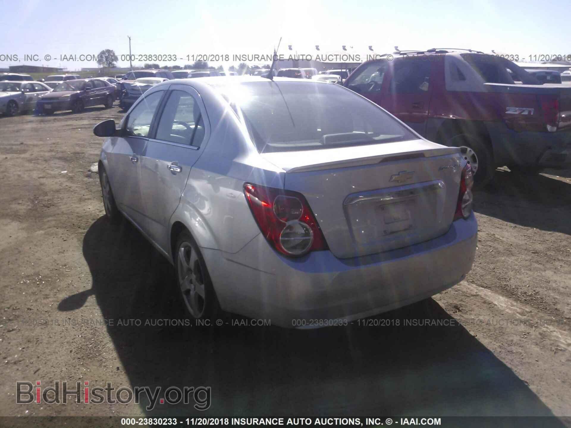 2012 Chevrolet Sonic - VIN: 1G1JE5SH8C4224290 - Фото 3