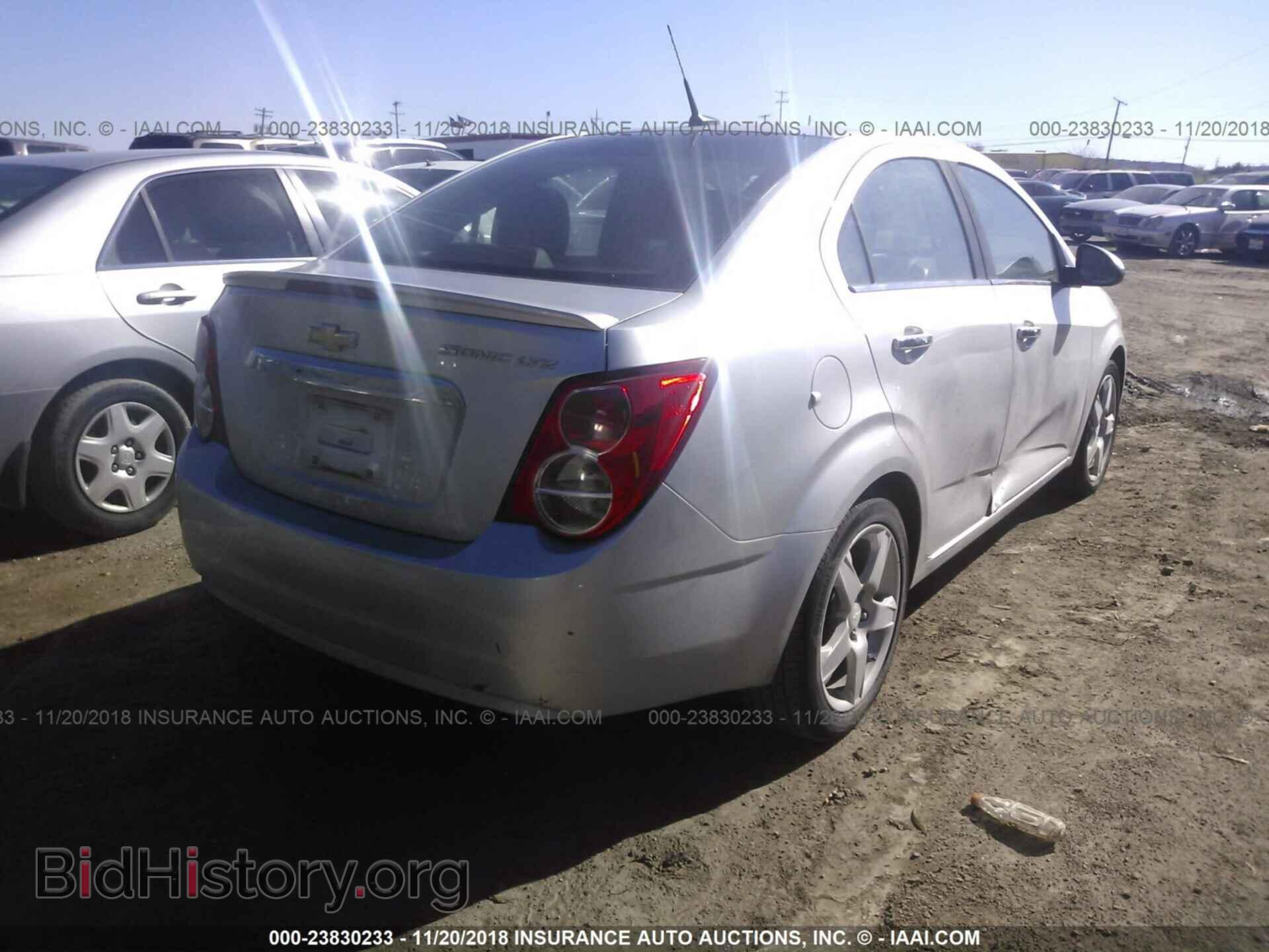 2012 Chevrolet Sonic - VIN: 1G1JE5SH8C4224290 - Фото 4