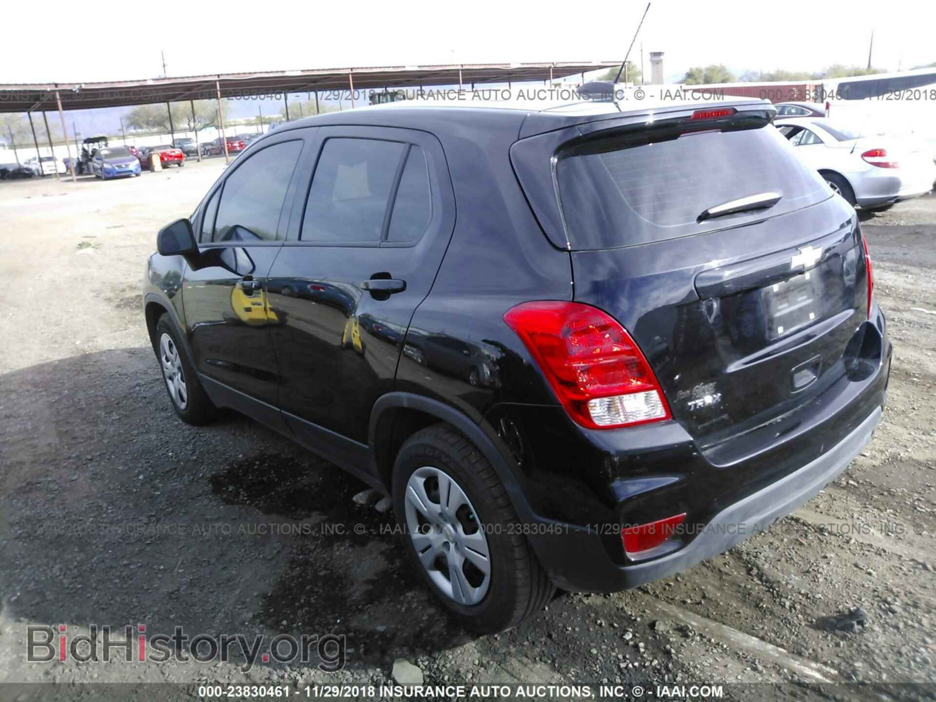 2017 CHEVROLET TRAX - VIN: 3GNCJKSB7HL186100 - Фото 3