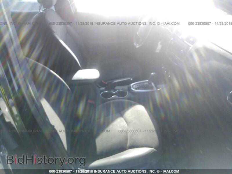 2012 Chrysler 200 (VIN 1C3CCBAB6CN204197) — photo 5 of 10