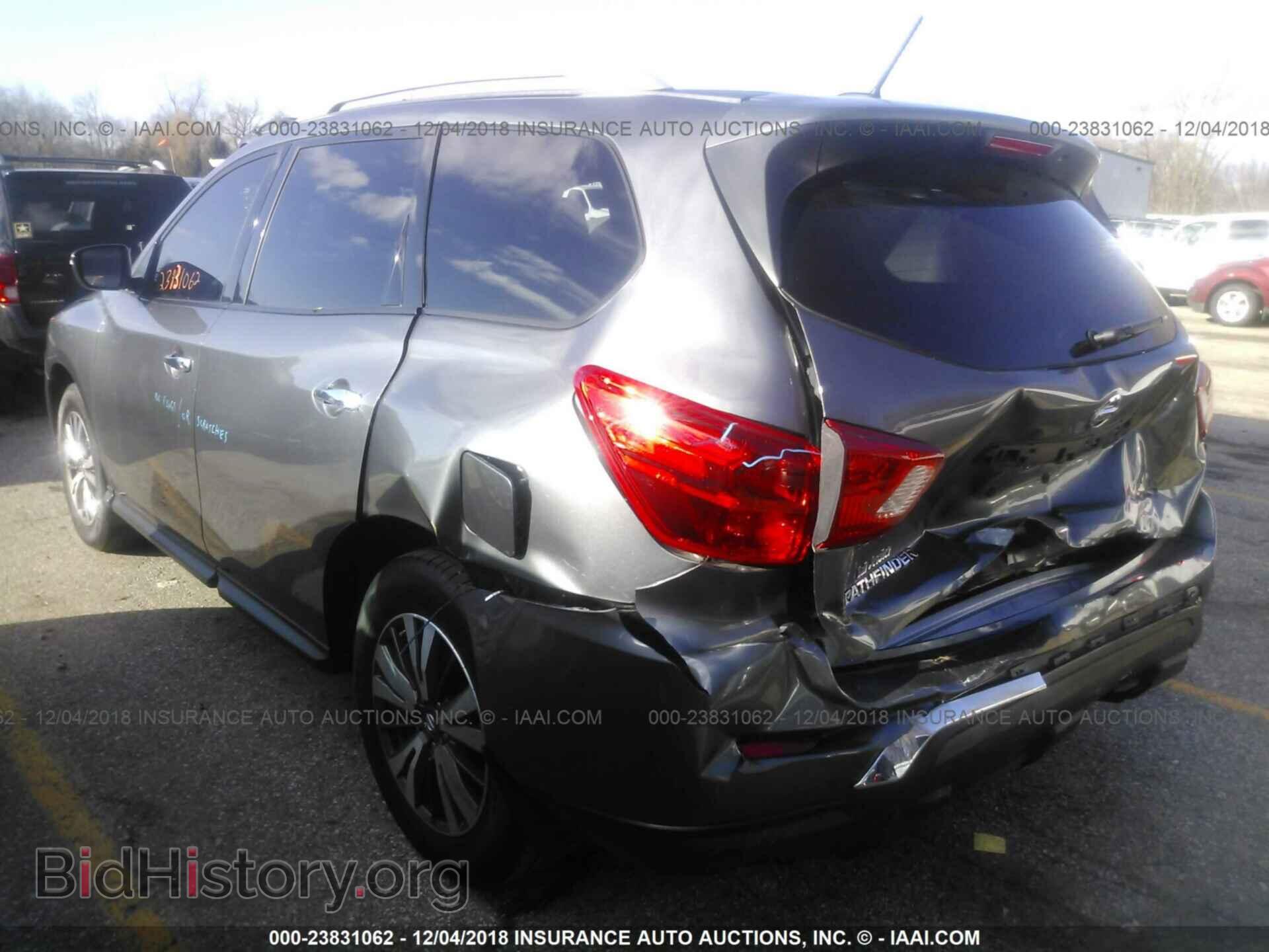 2017 Nissan Pathfinder - VIN: 5N1DR2MN9HC906663 - Фото 3