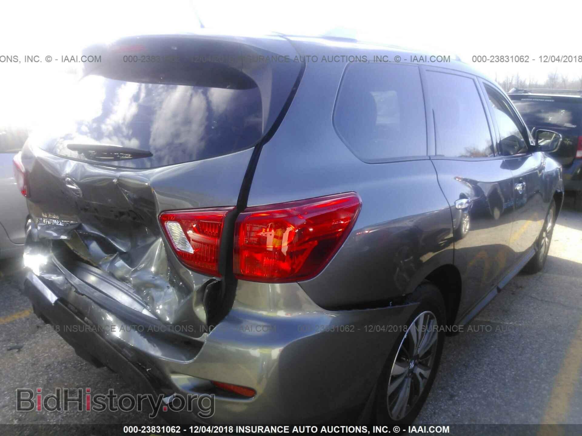 2017 Nissan Pathfinder - VIN: 5N1DR2MN9HC906663 - Фото 4