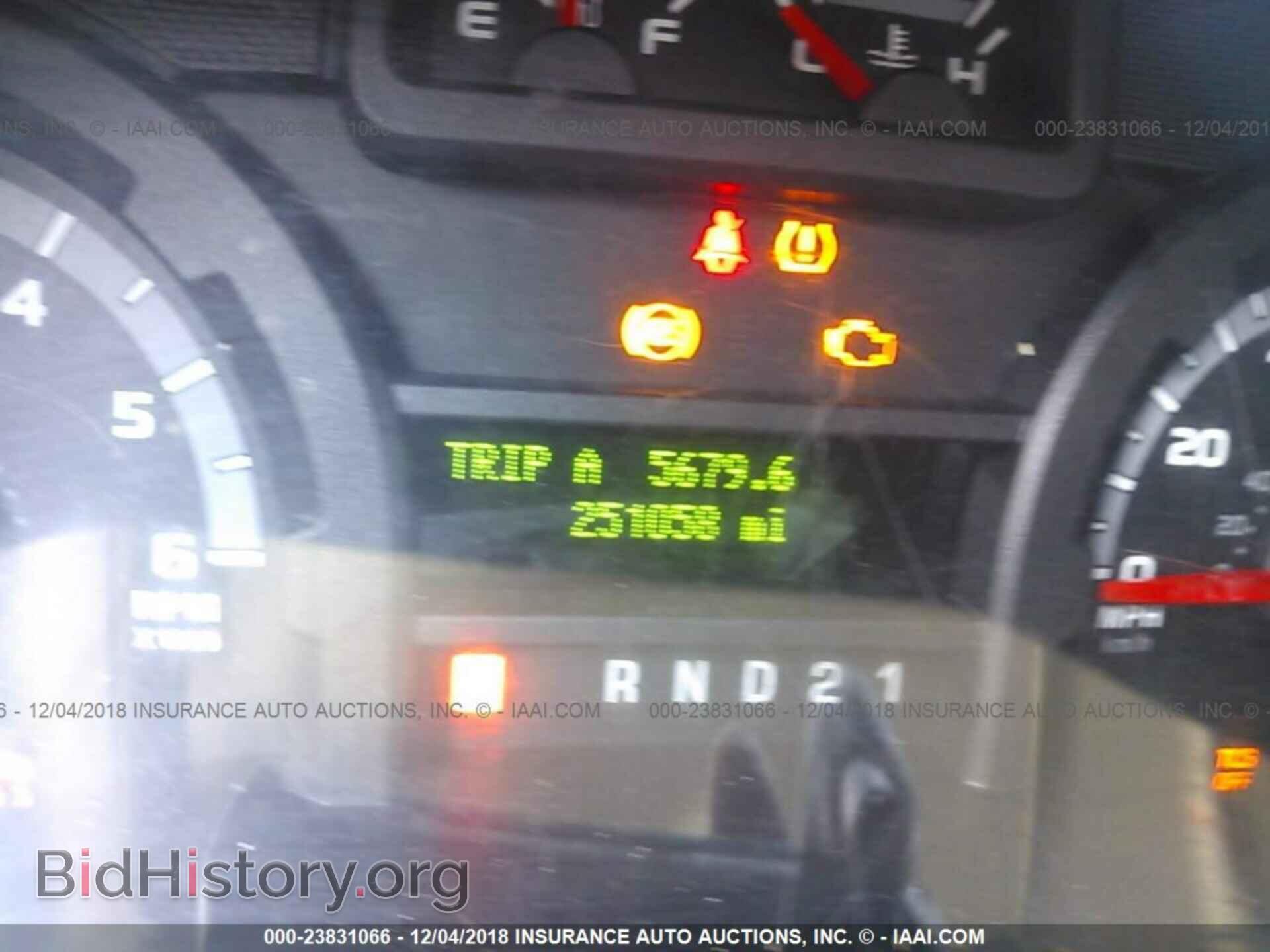 2011 Ford Econoline - VIN: 1FTNE2EL8BDA52087 - Фото 7