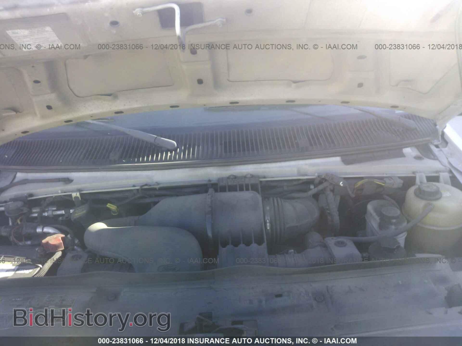 2011 Ford Econoline - VIN: 1FTNE2EL8BDA52087 - Фото 10