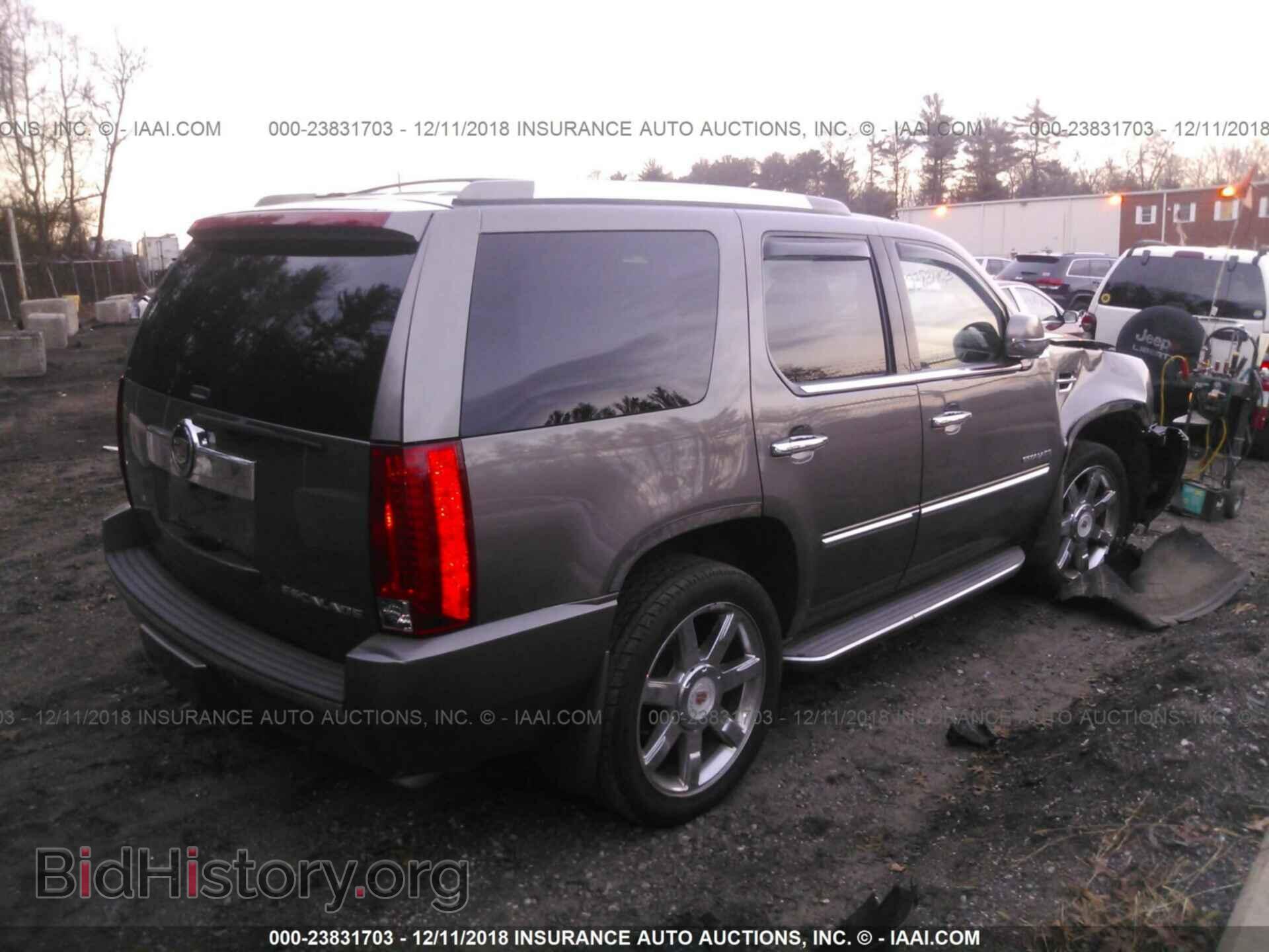 2014 Cadillac Escalade - VIN: 1GYS4BEF4ER153452 - Фото 4