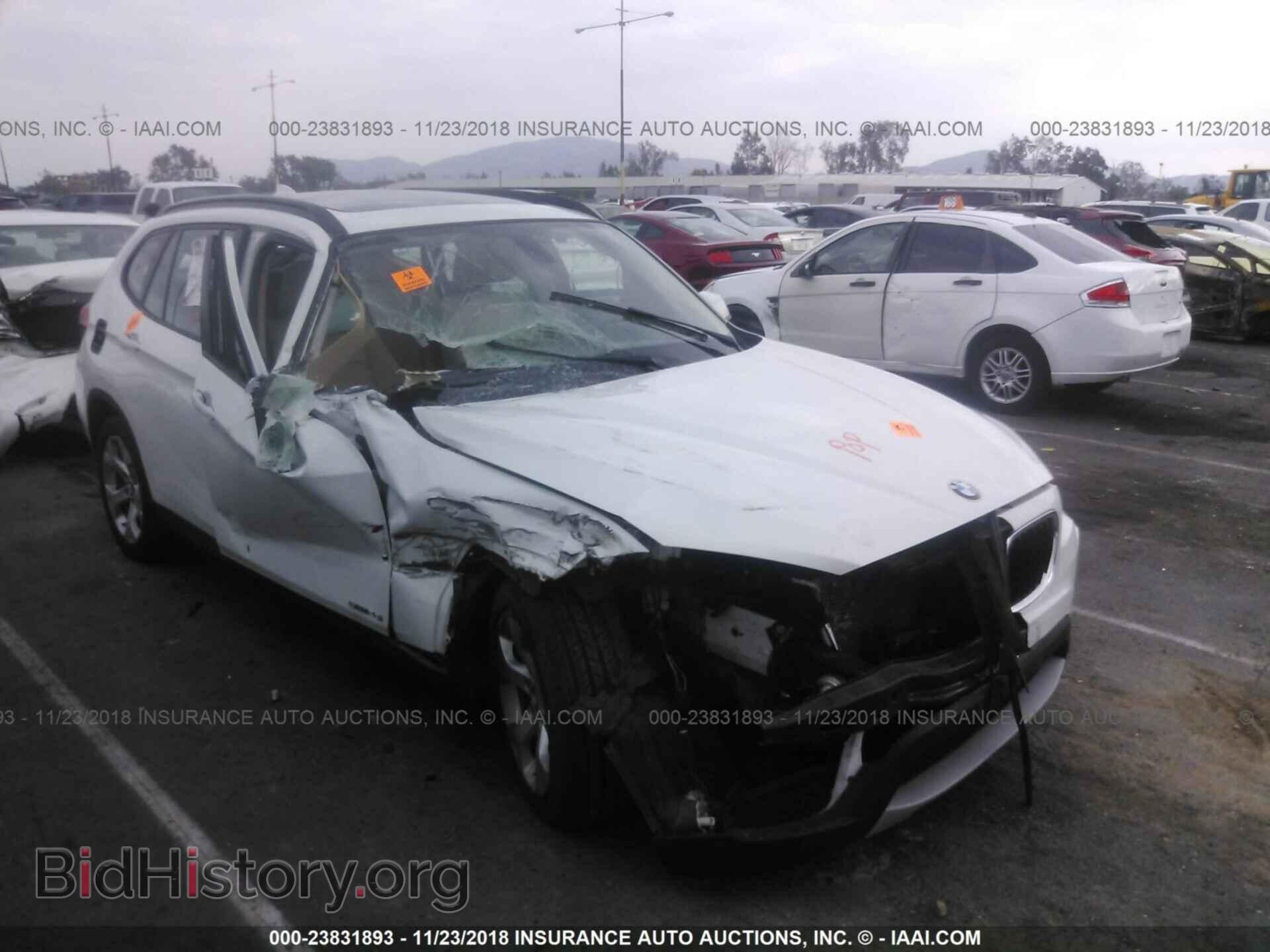 Фотография WBAVM1C53DVW44895 - BMW X1 2013