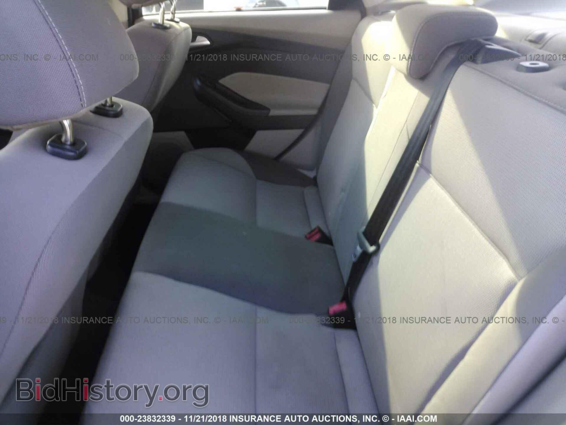 2014 Ford Focus - VIN: 1FADP3F27EL208413 - Photo 8