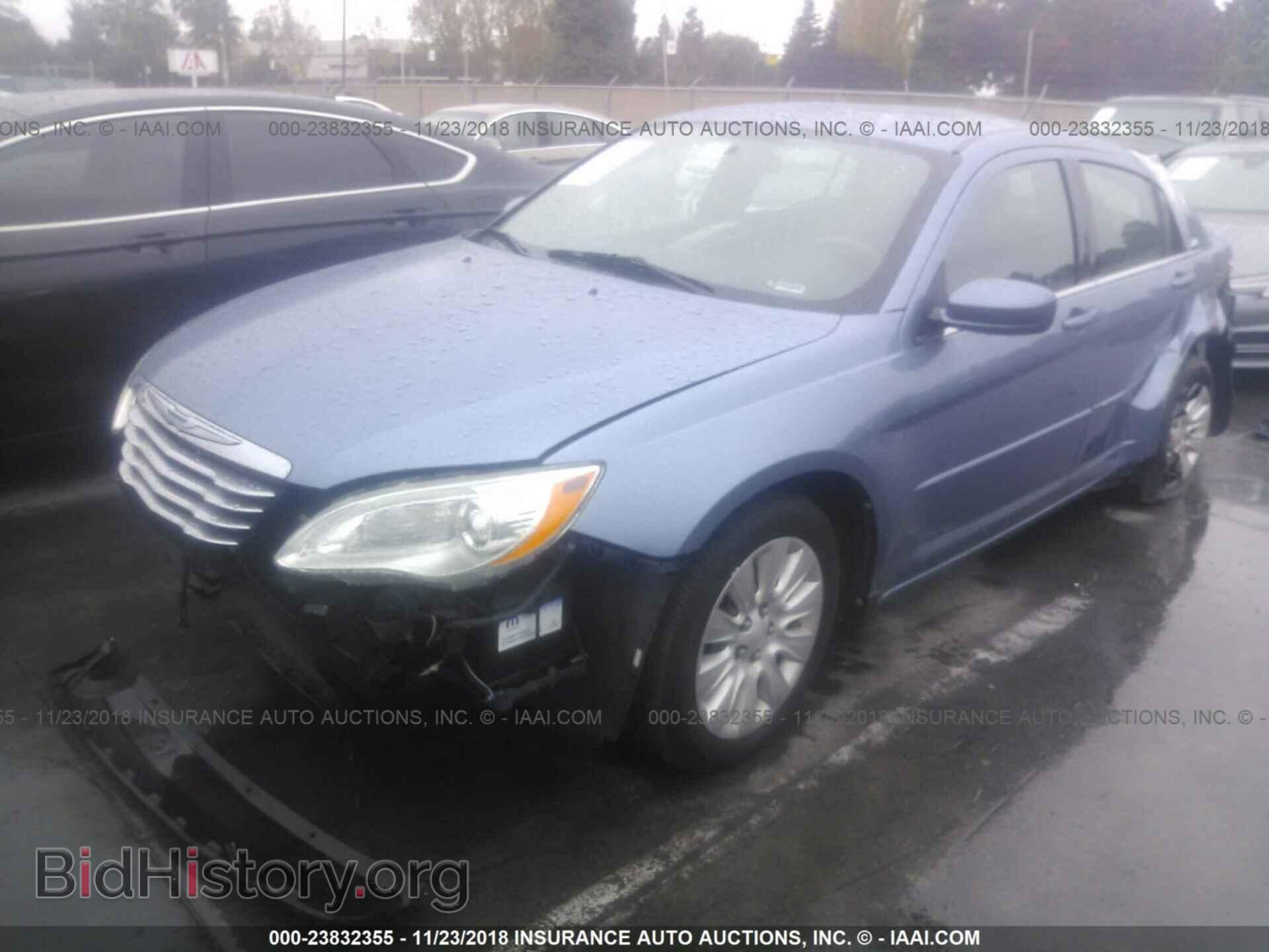2011 Chrysler 200 - VIN: 1C3BC4FB6BN566500 - Photo 2