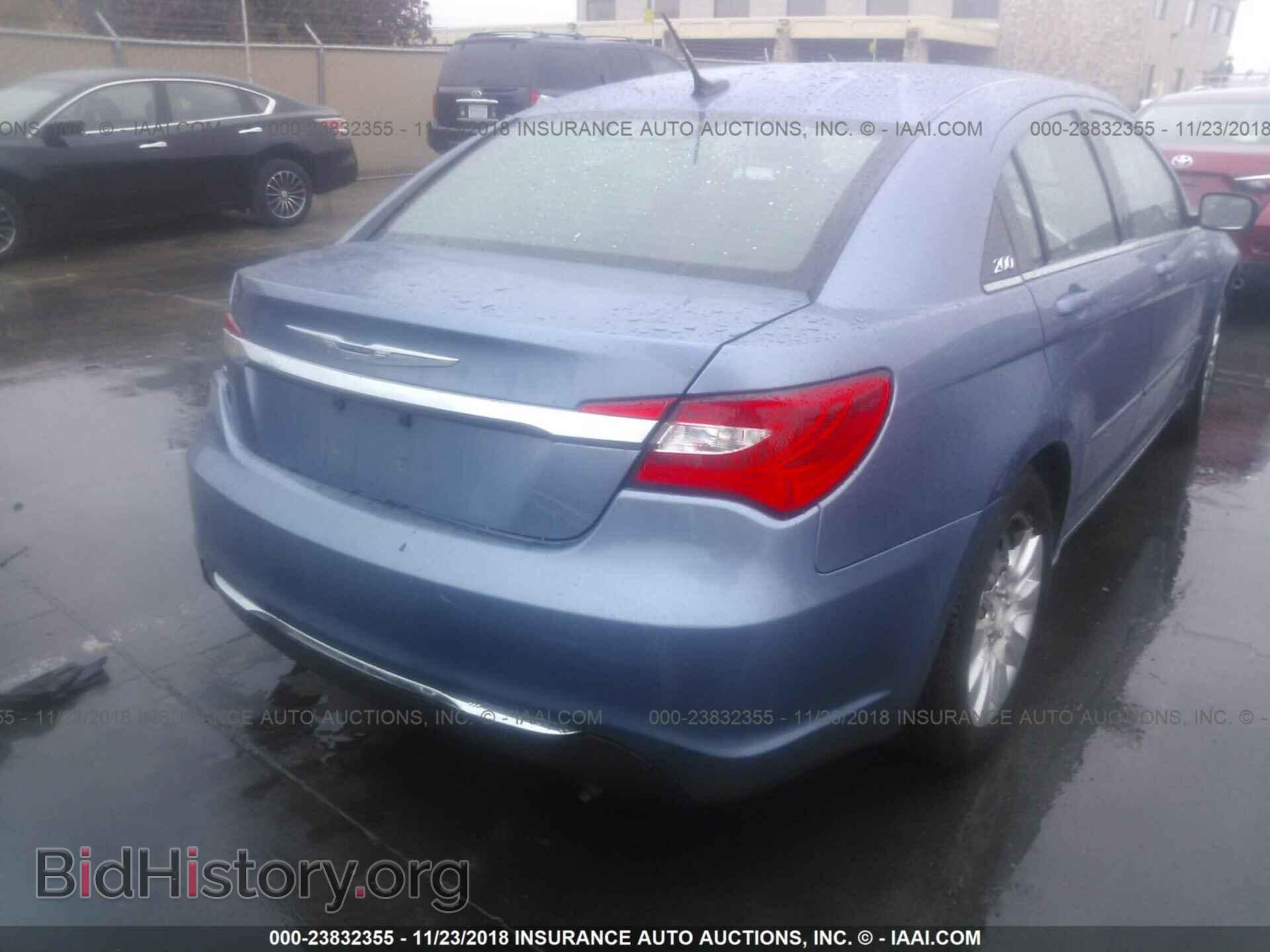 2011 Chrysler 200 - VIN: 1C3BC4FB6BN566500 - Photo 4