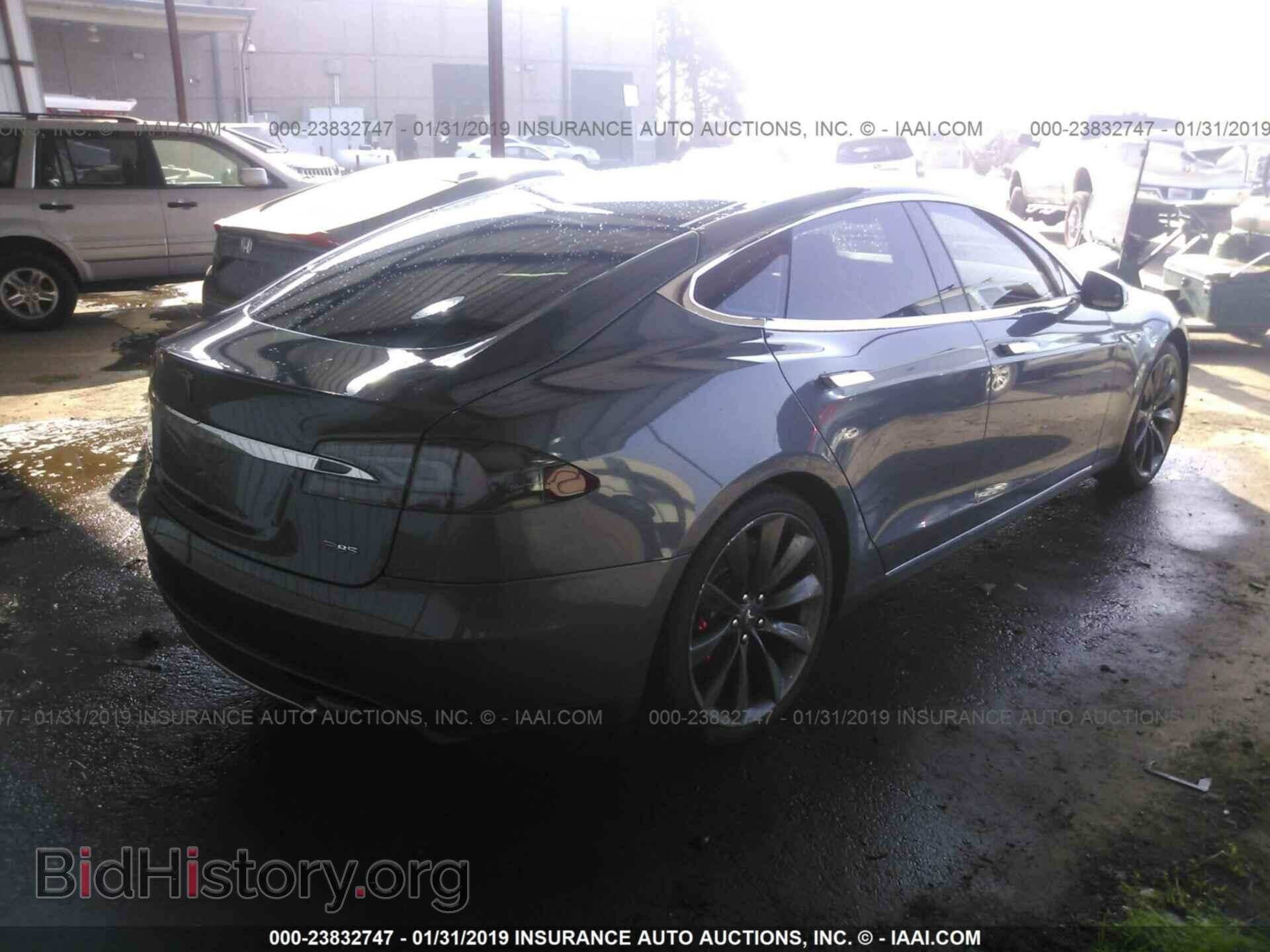 2014 TESLA MODEL S - VIN: 5YJSA1H1XEFP25302 - Фото 4