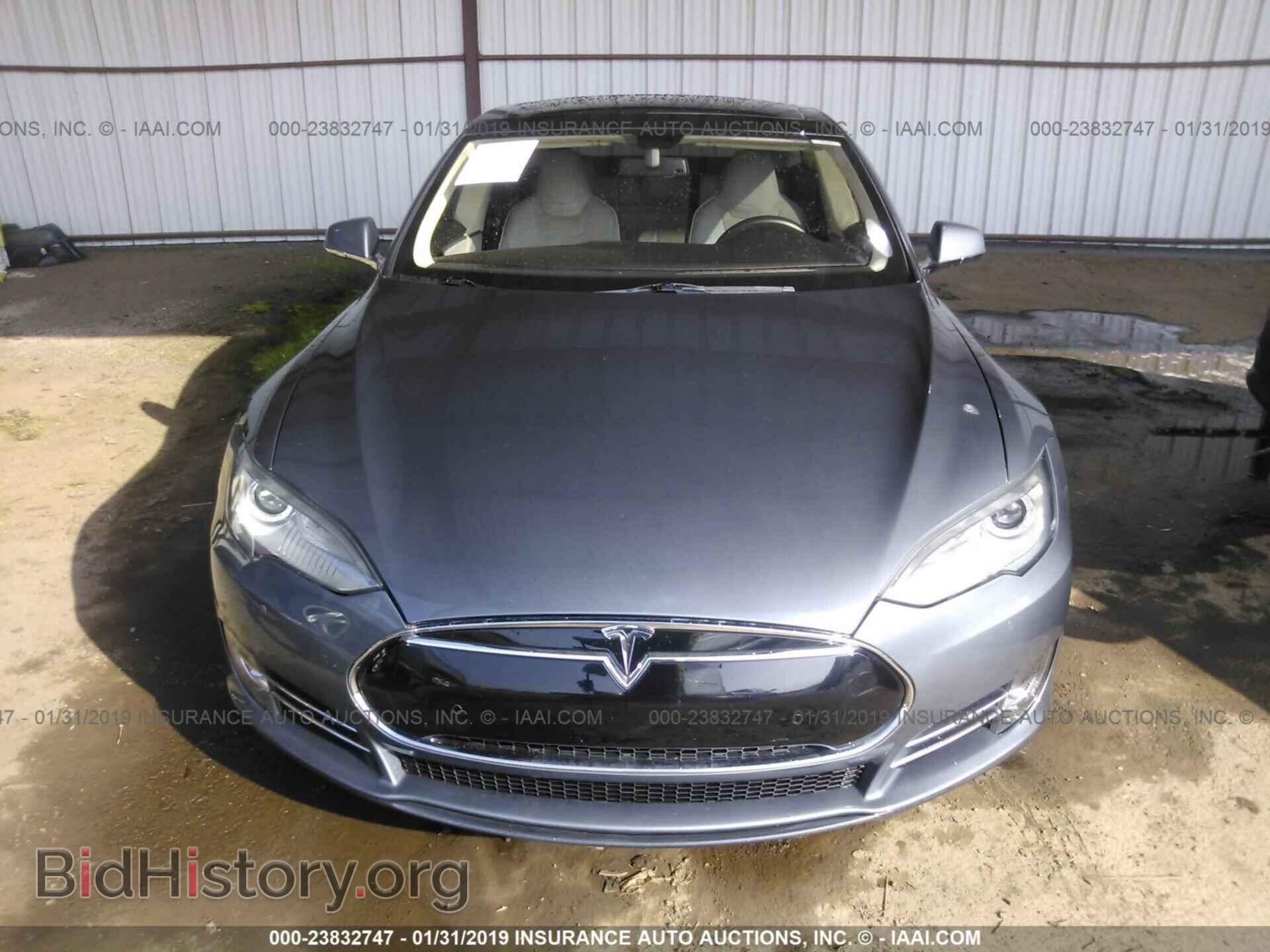 2014 TESLA MODEL S - VIN: 5YJSA1H1XEFP25302 - Фото 6