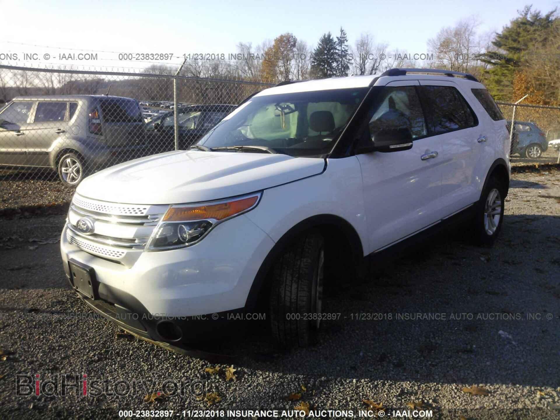 2014 Ford Explorer - VIN: 1FM5K8D82EGB85418 - Фото 2