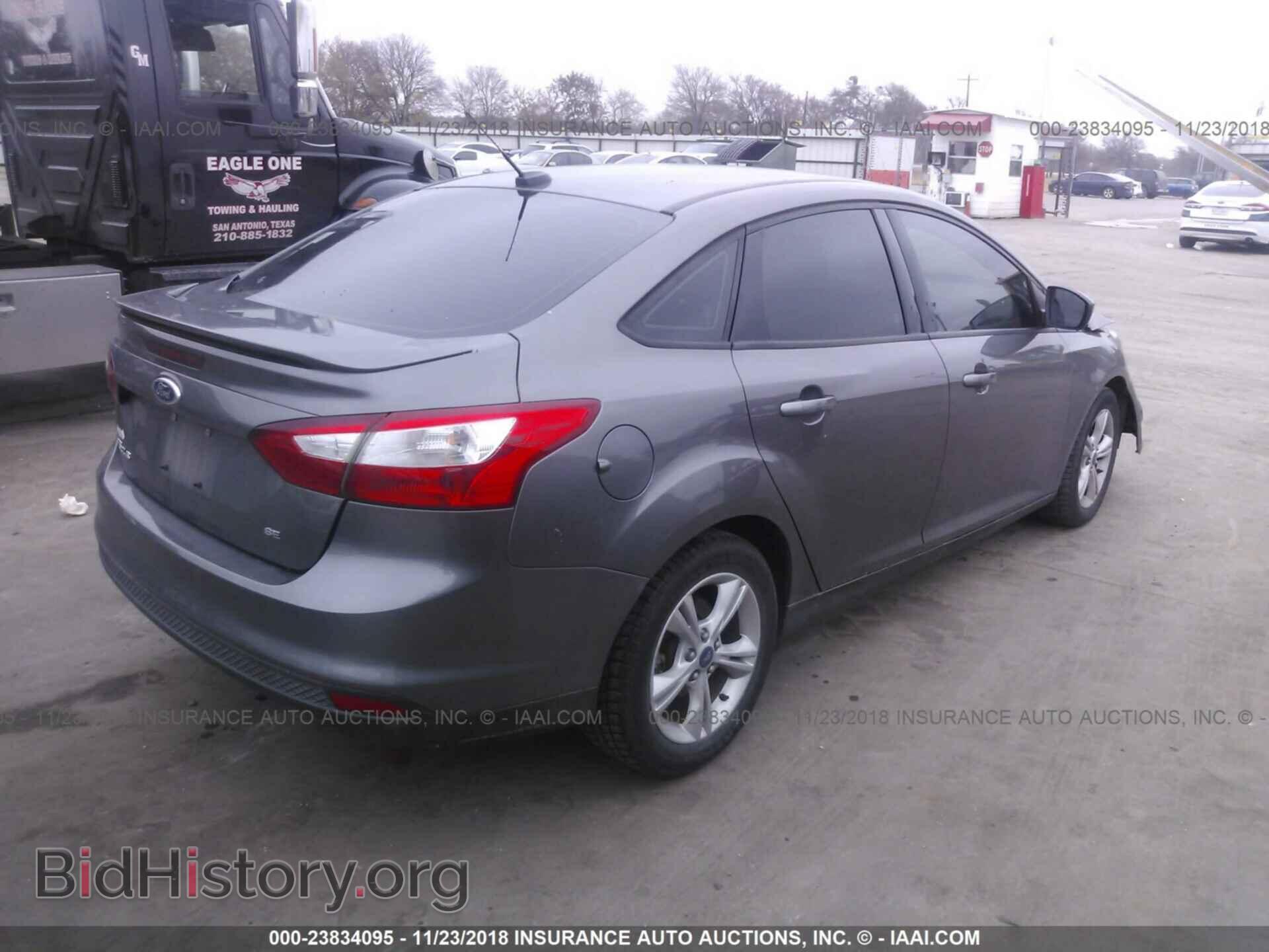 2012 Ford Focus - VIN: 1FAHP3F28CL301181 - Фото 4