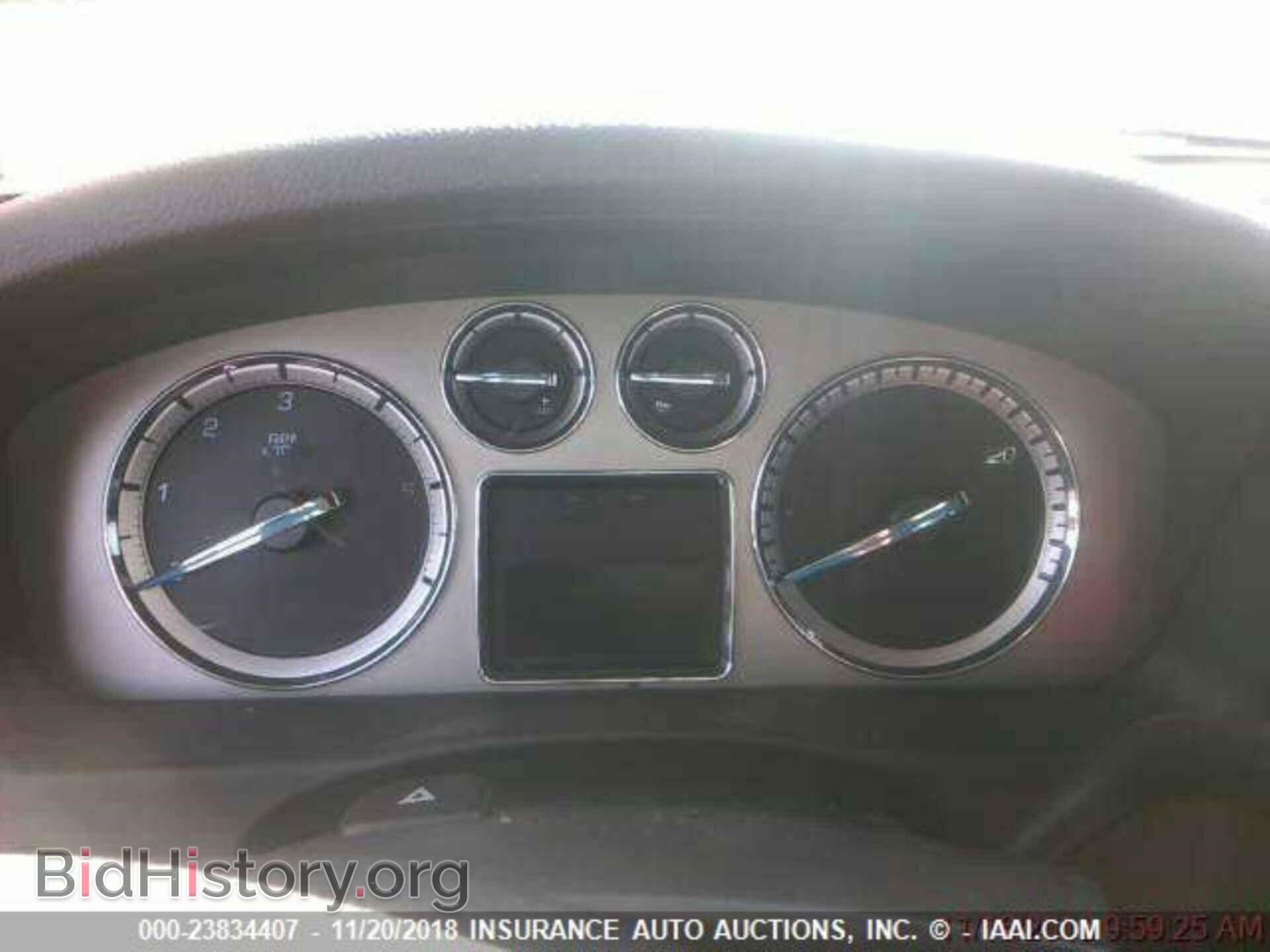 2011 Cadillac Escalade - VIN: 1GYS4CEF9BR133425 - Фото 7