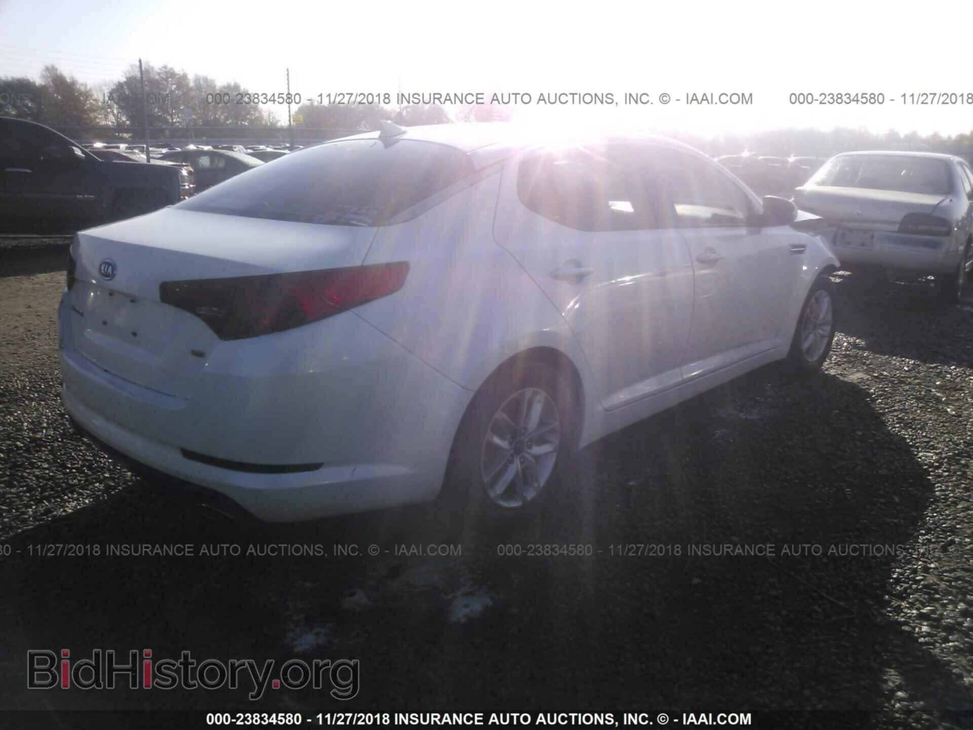 2011 Kia Optima - VIN: KNAGM4A78B5076977 - Фото 4