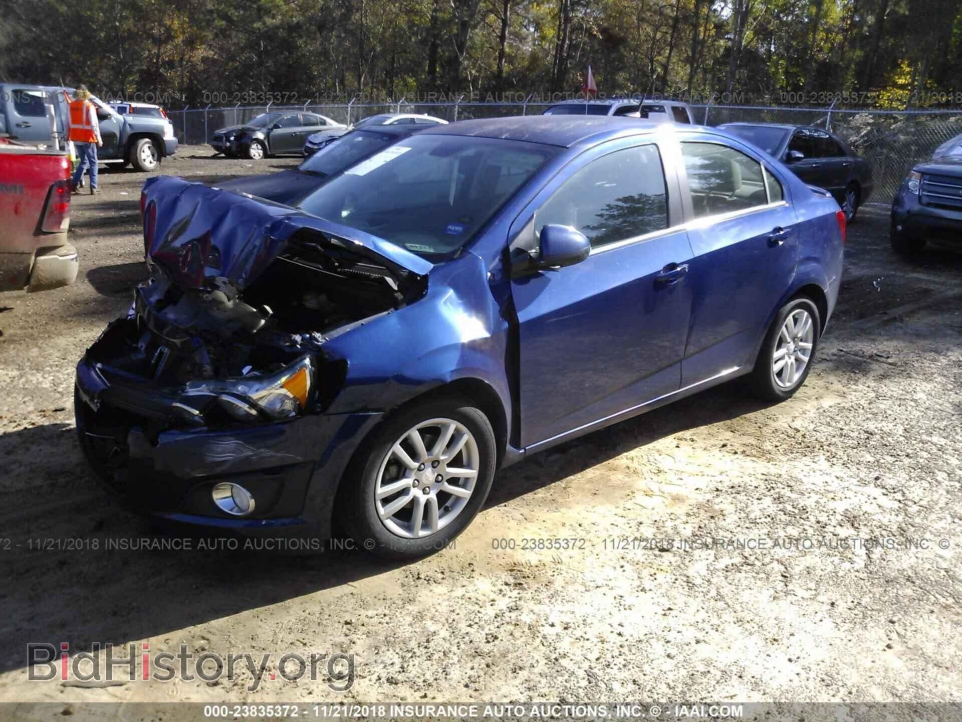 2013 Chevrolet Sonic - VIN: 1G1JC5SH6D4193452 - Фото 2