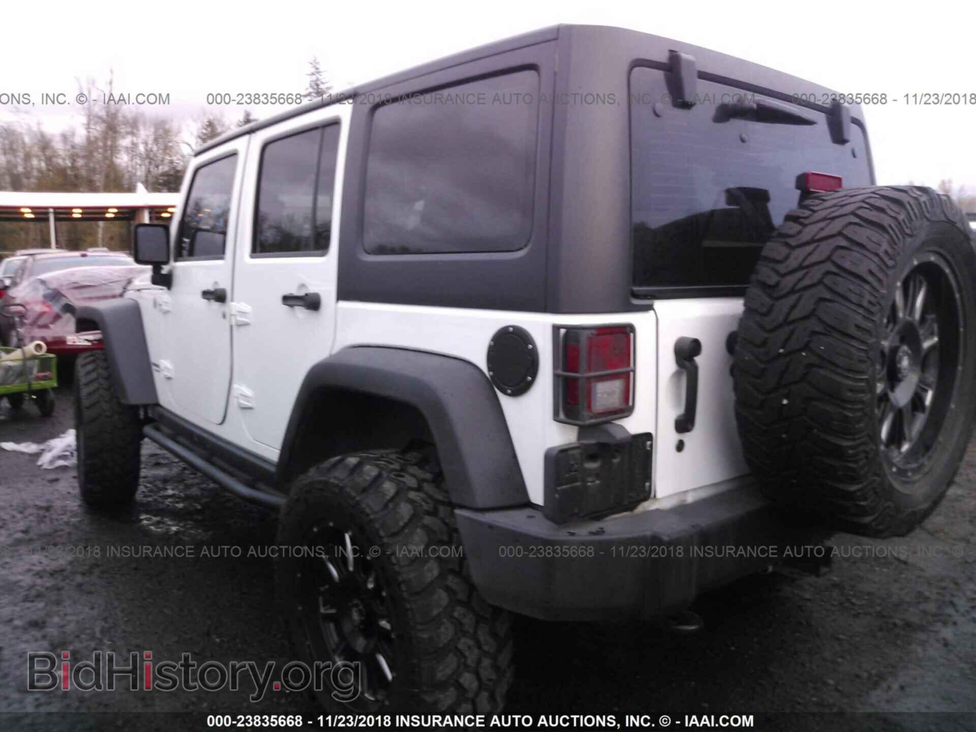 2013 Jeep Wrangler - VIN: 1C4BJWDG5DL656165 - Фото 3