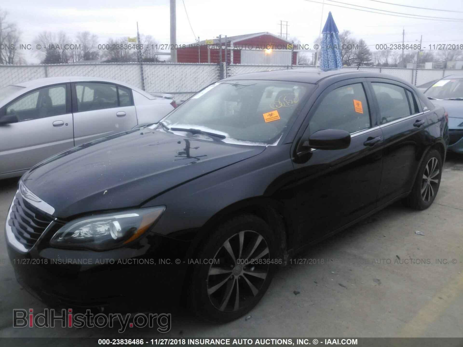 2014 Chrysler 200 - VIN: 1C3CCBBB7EN108130 - Photo 2