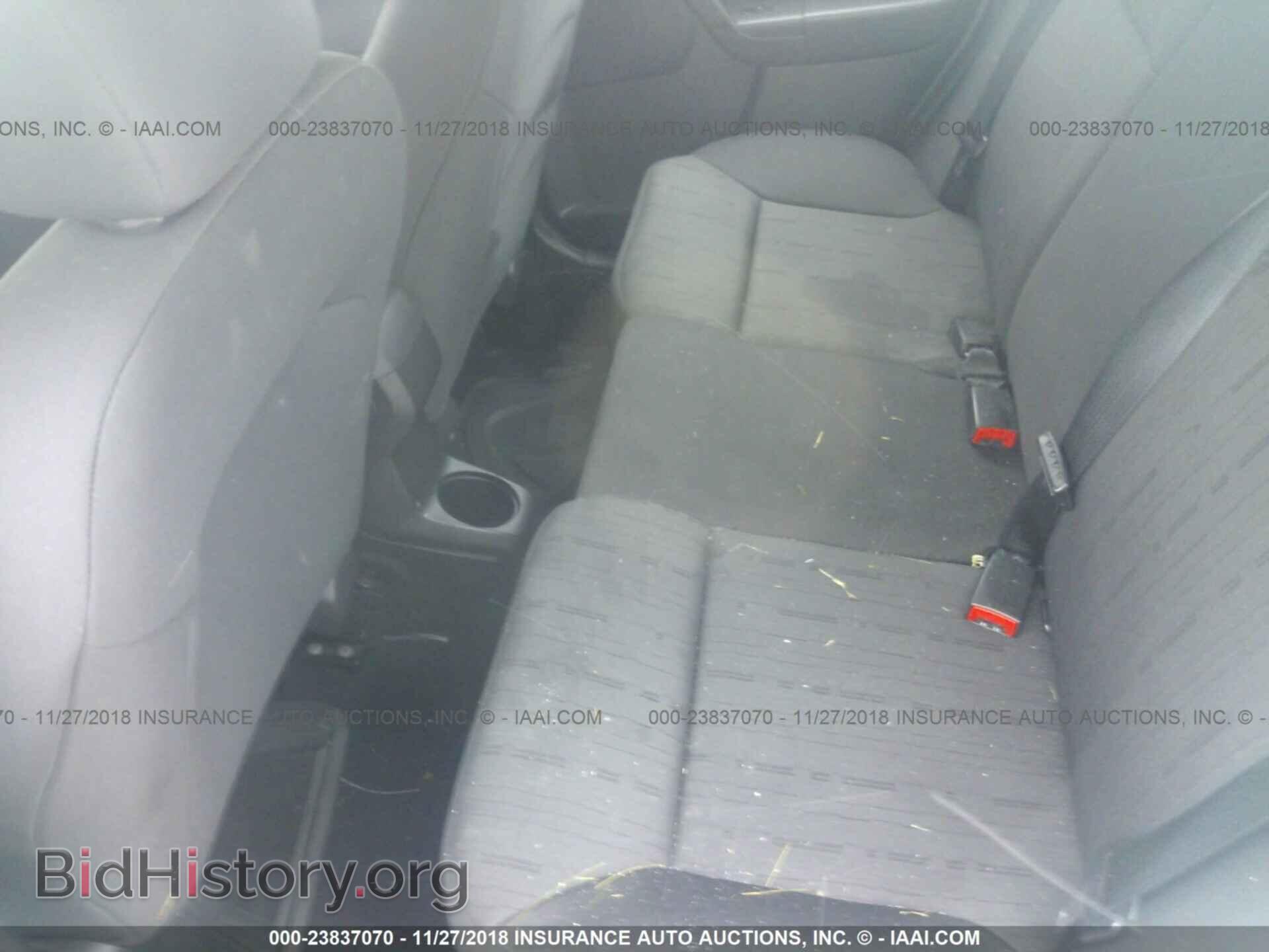 2010 FORD FOCUS - VIN: 1FAHP3FN2AW217072 - Фото 8