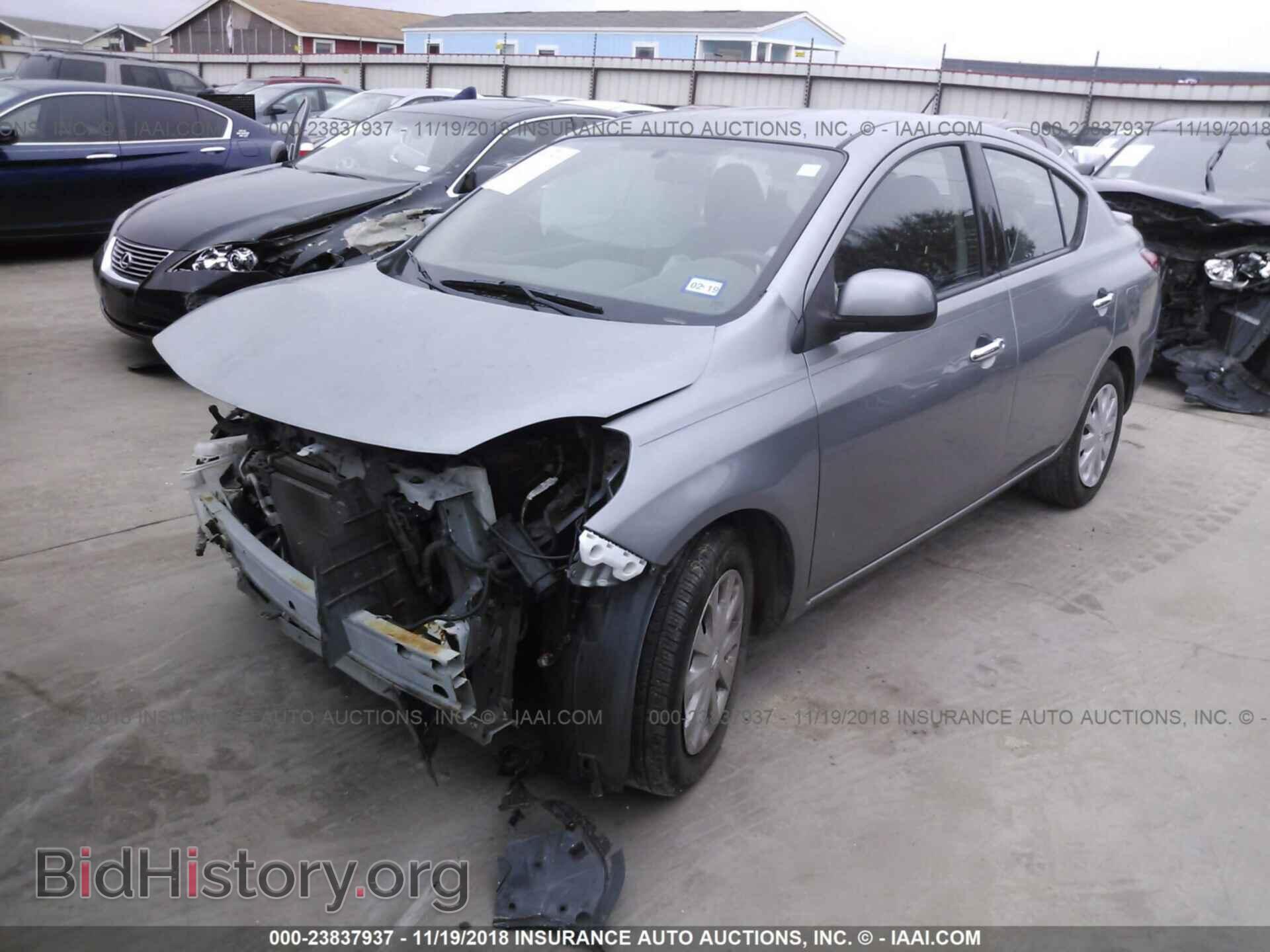 2014 Nissan Versa - VIN: 3N1CN7AP6EL817960 - Фото 2