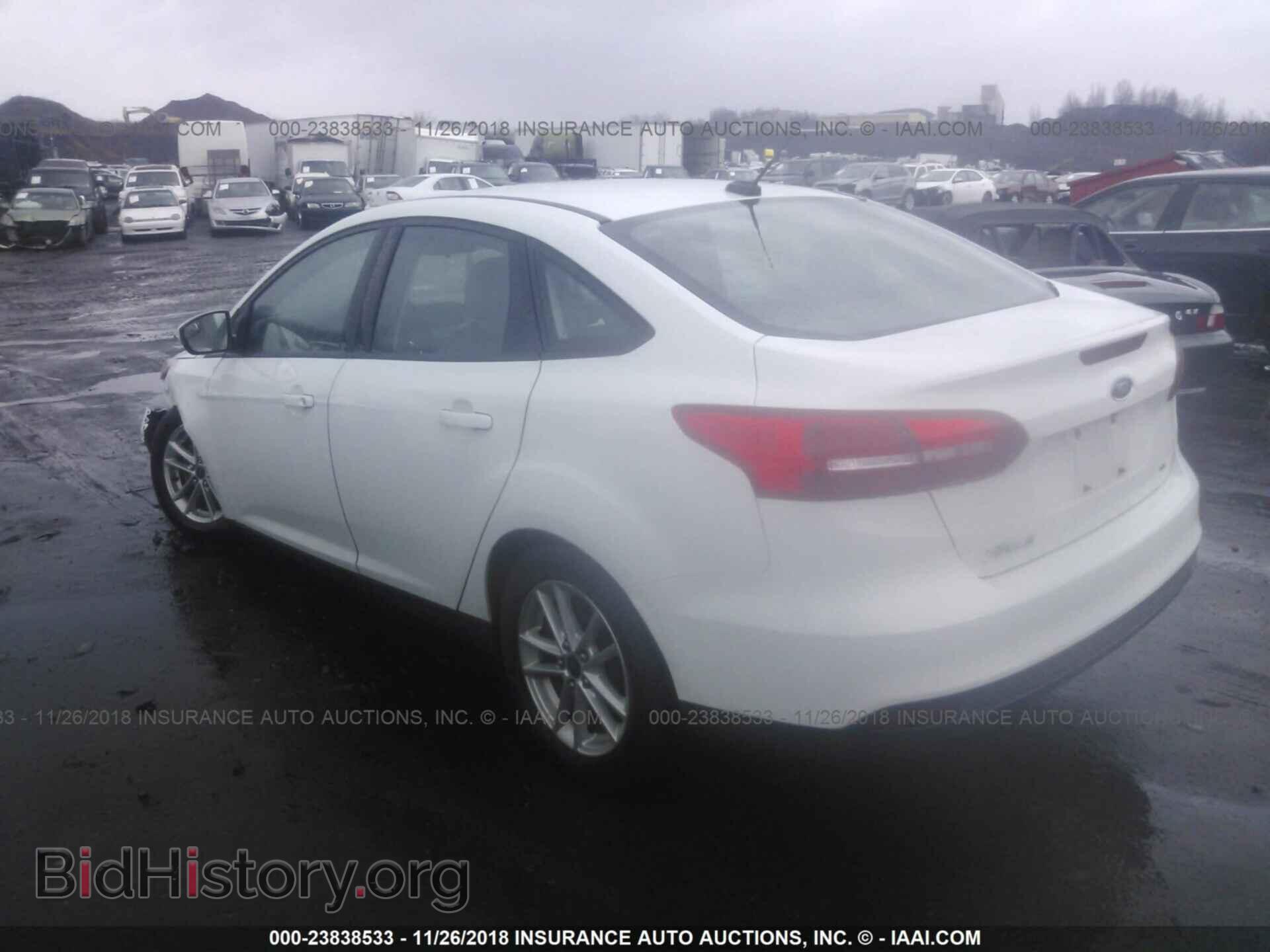 2016 Ford Focus - VIN: 1FADP3F23GL248474 - Фото 3