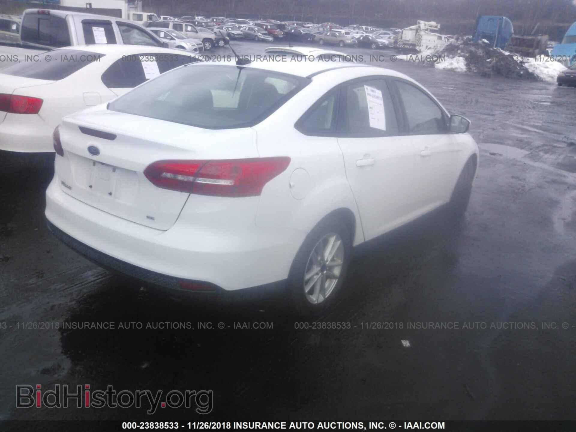 2016 Ford Focus - VIN: 1FADP3F23GL248474 - Фото 4